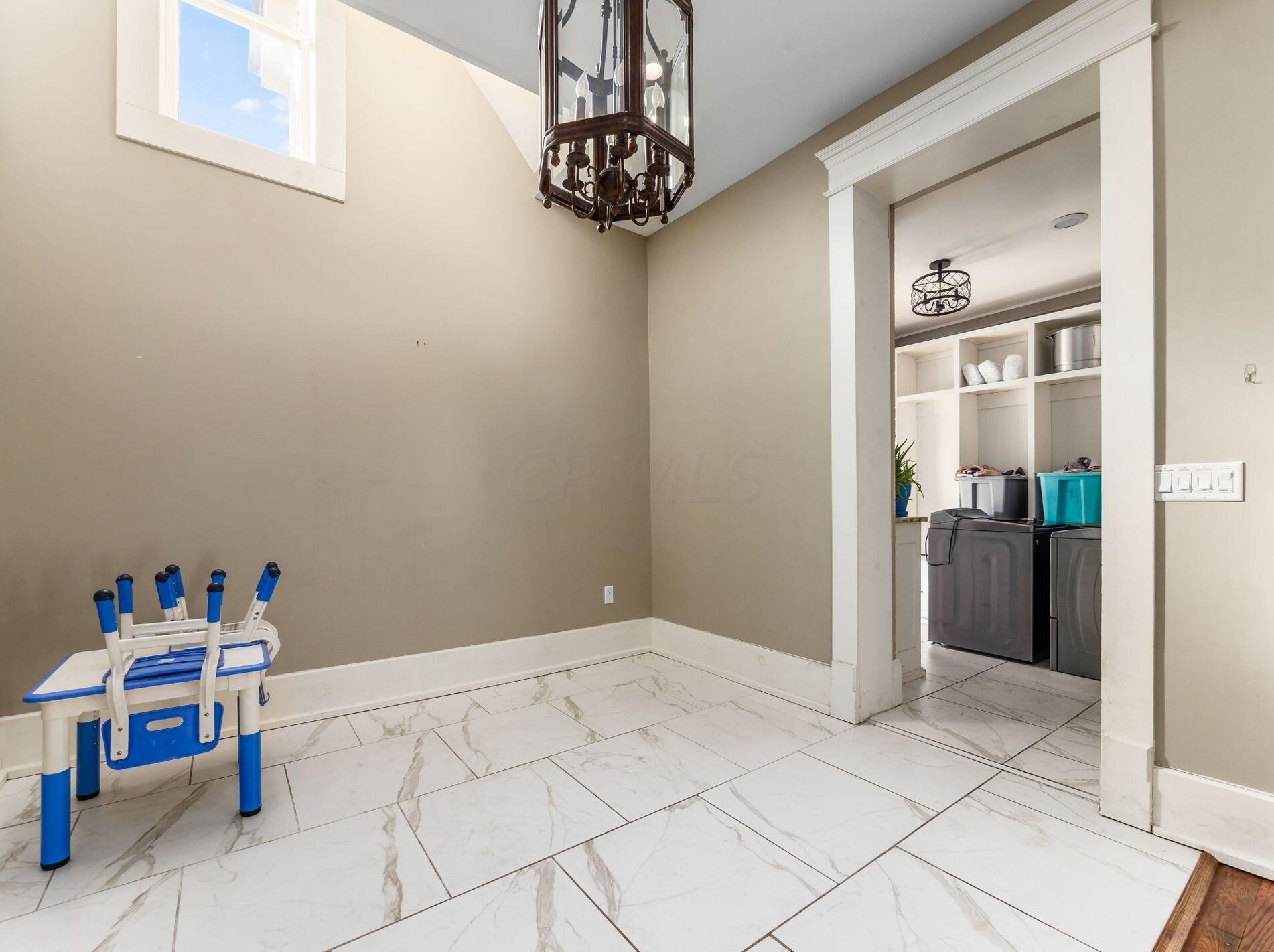 1063 Bryden Rd, Columbus OH 43205-1930 exterior