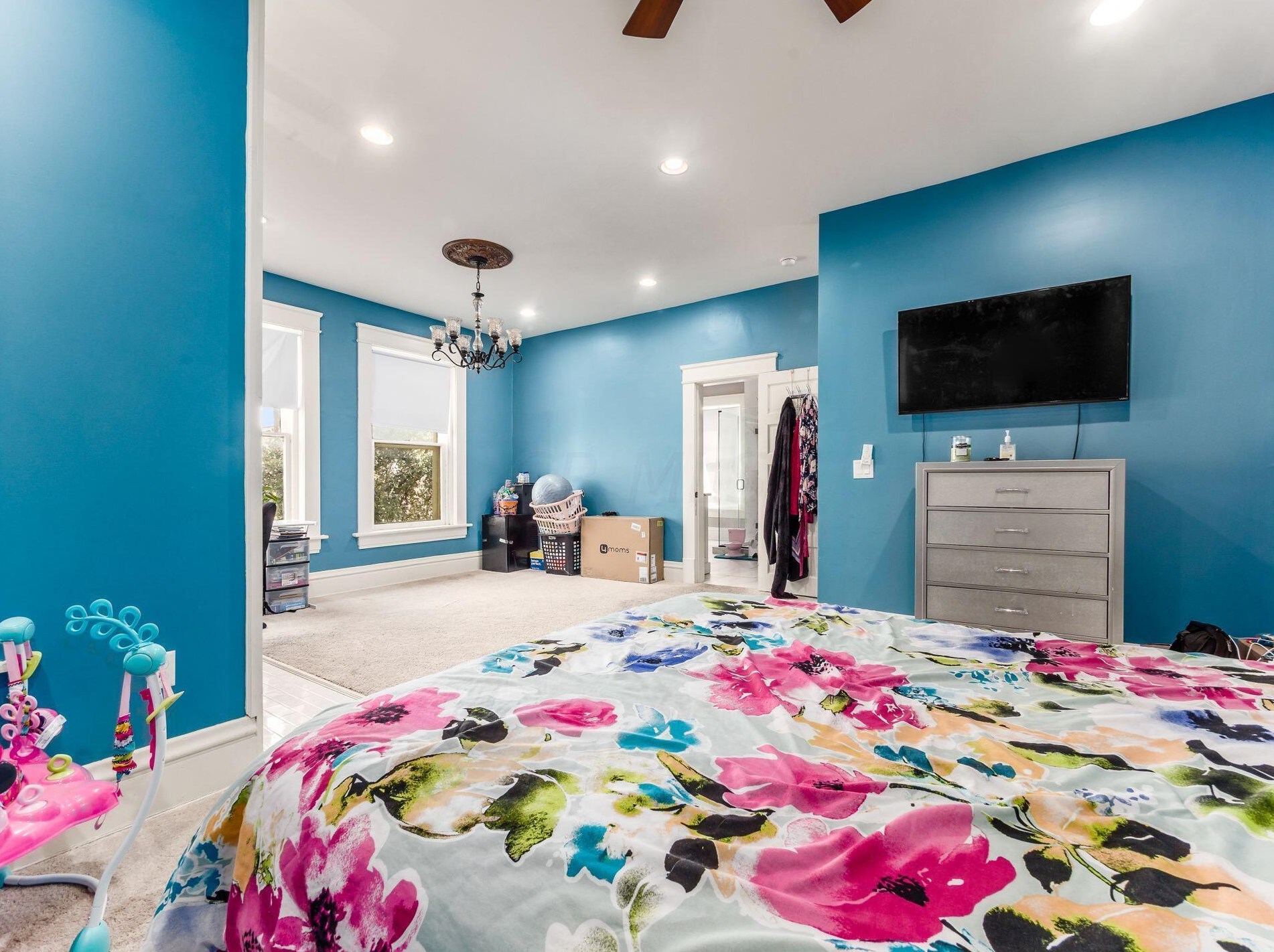 1063 Bryden Rd, Columbus OH 43205-1930 exterior