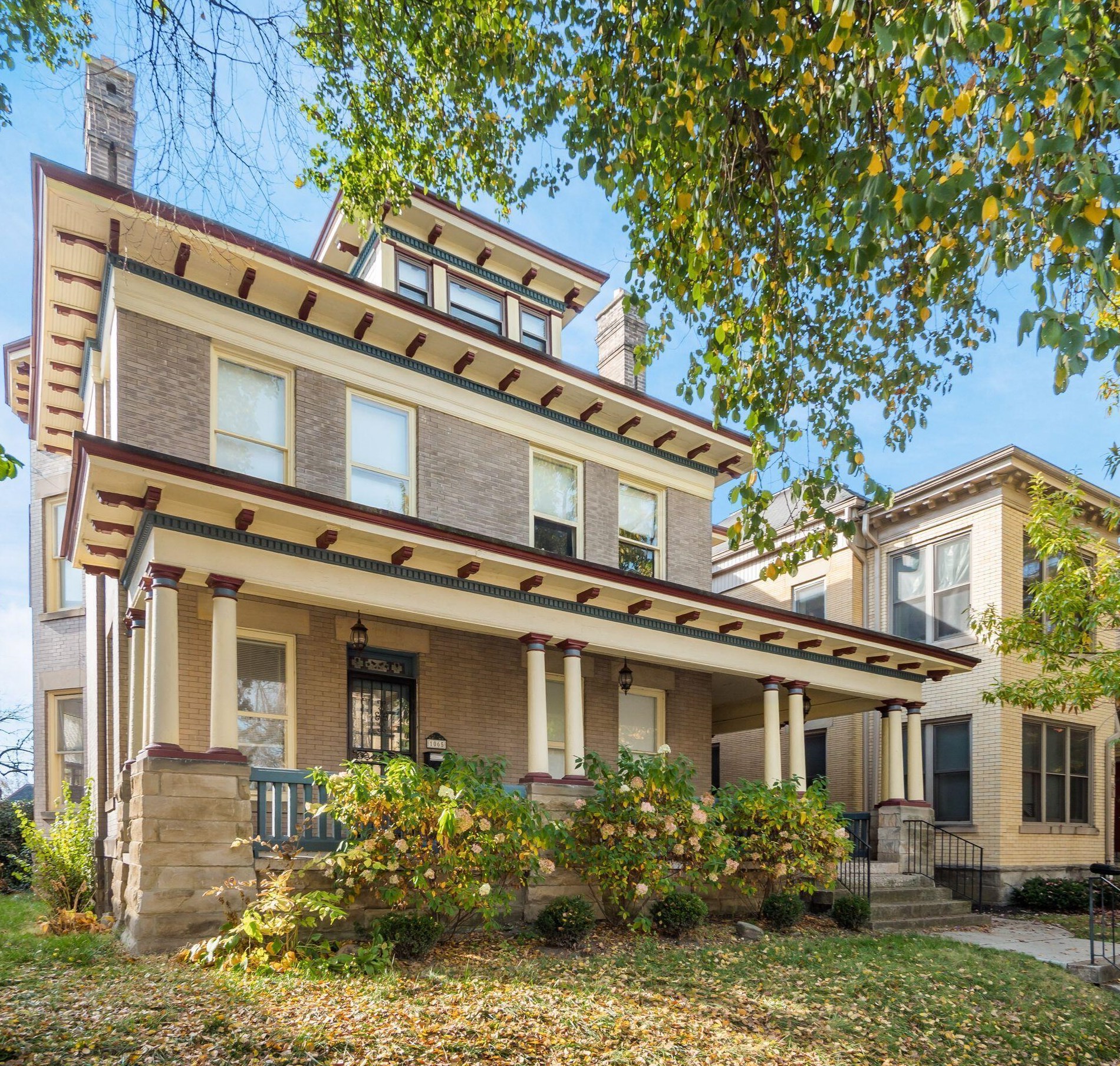 1063 Bryden Rd, Columbus OH 43205-1930 exterior