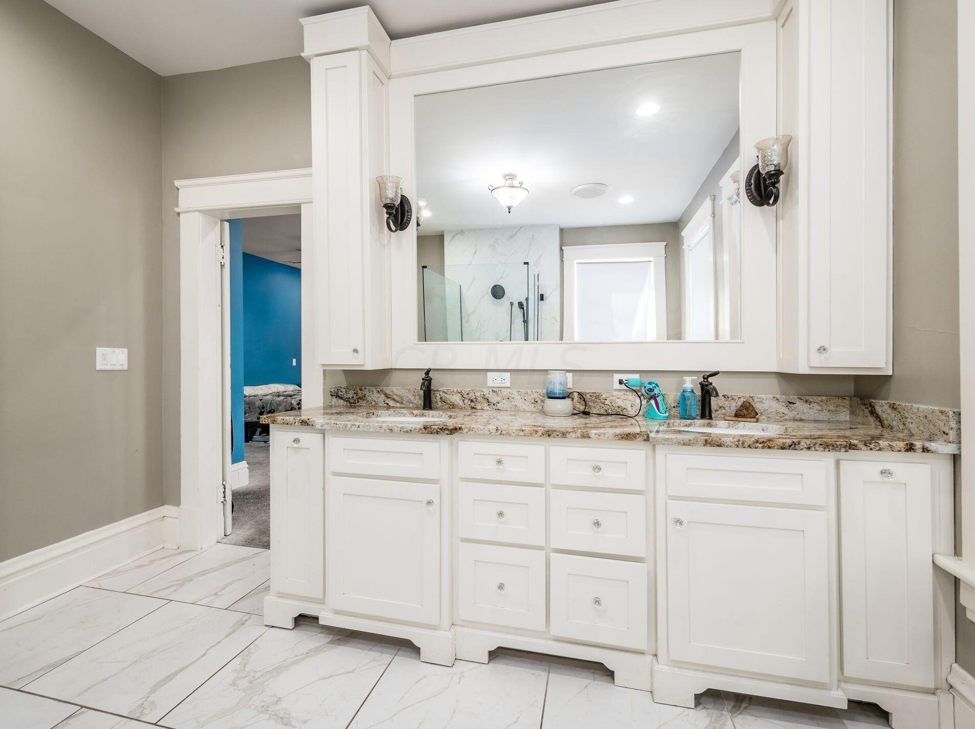 1063 Bryden Rd, Columbus OH 43205-1930 exterior