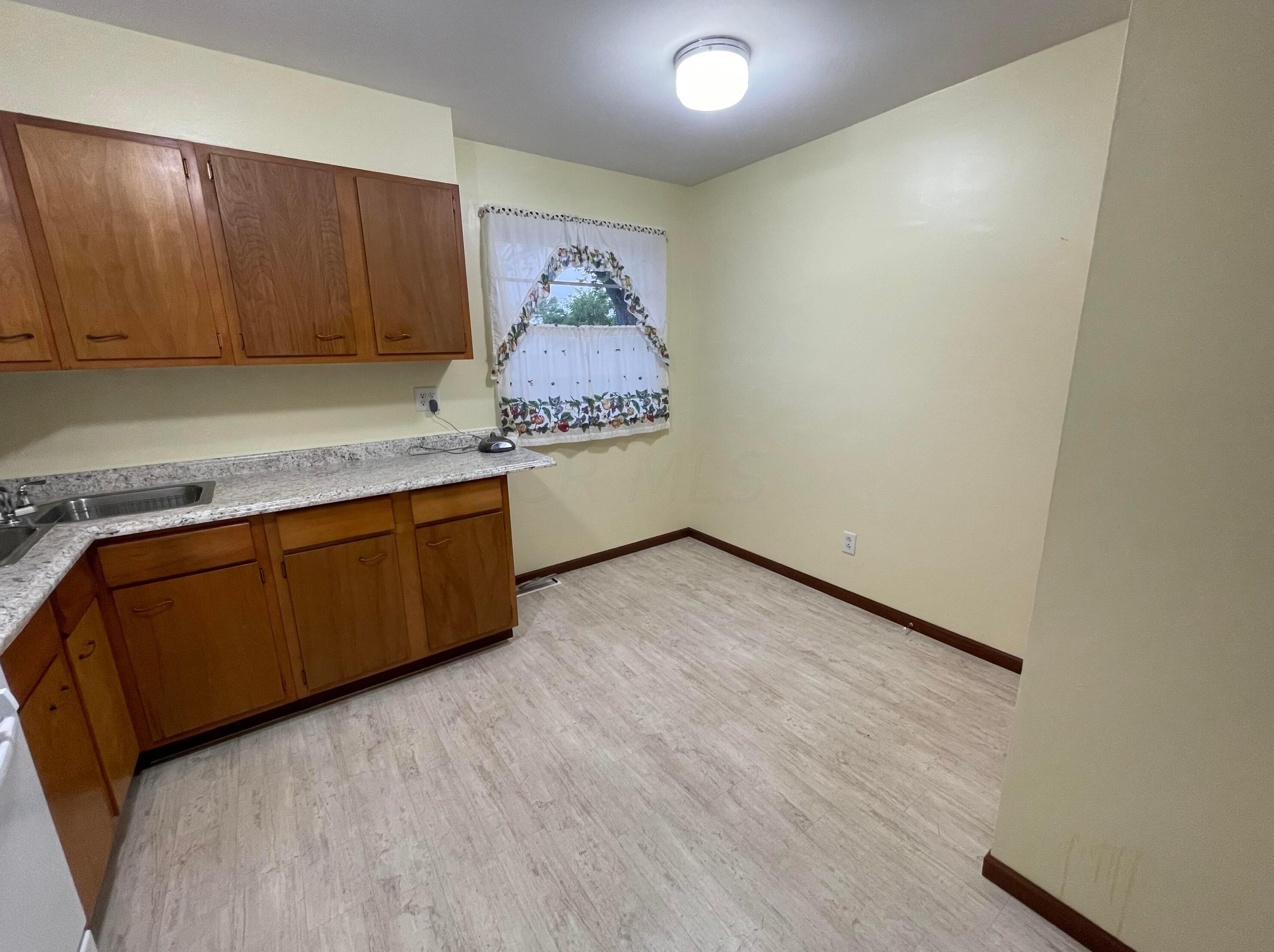 795 Colton Rd, Columbus OH 43207-3838 exterior