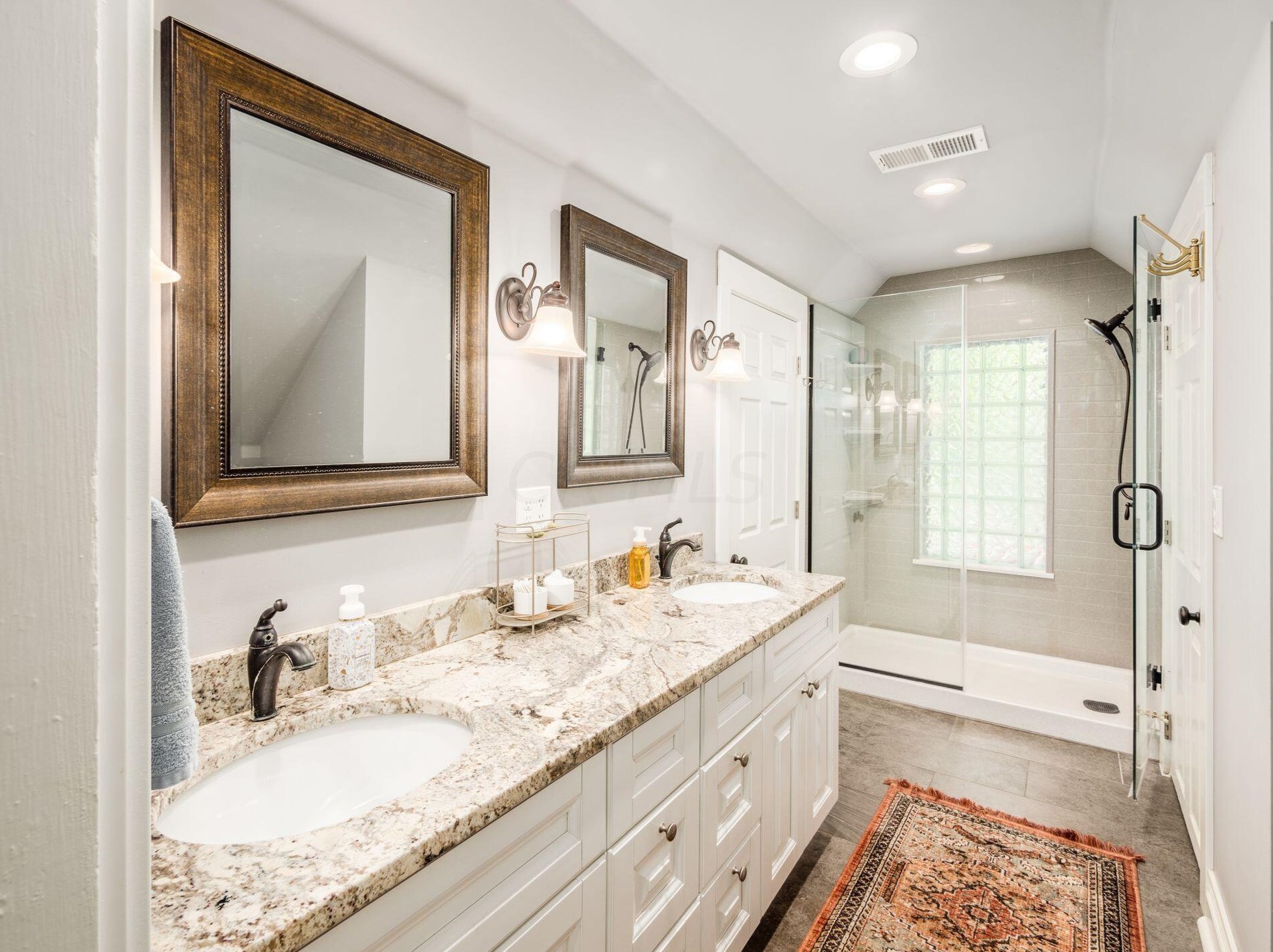 416 Stewart Ave, Columbus OH  43206-2730 exterior