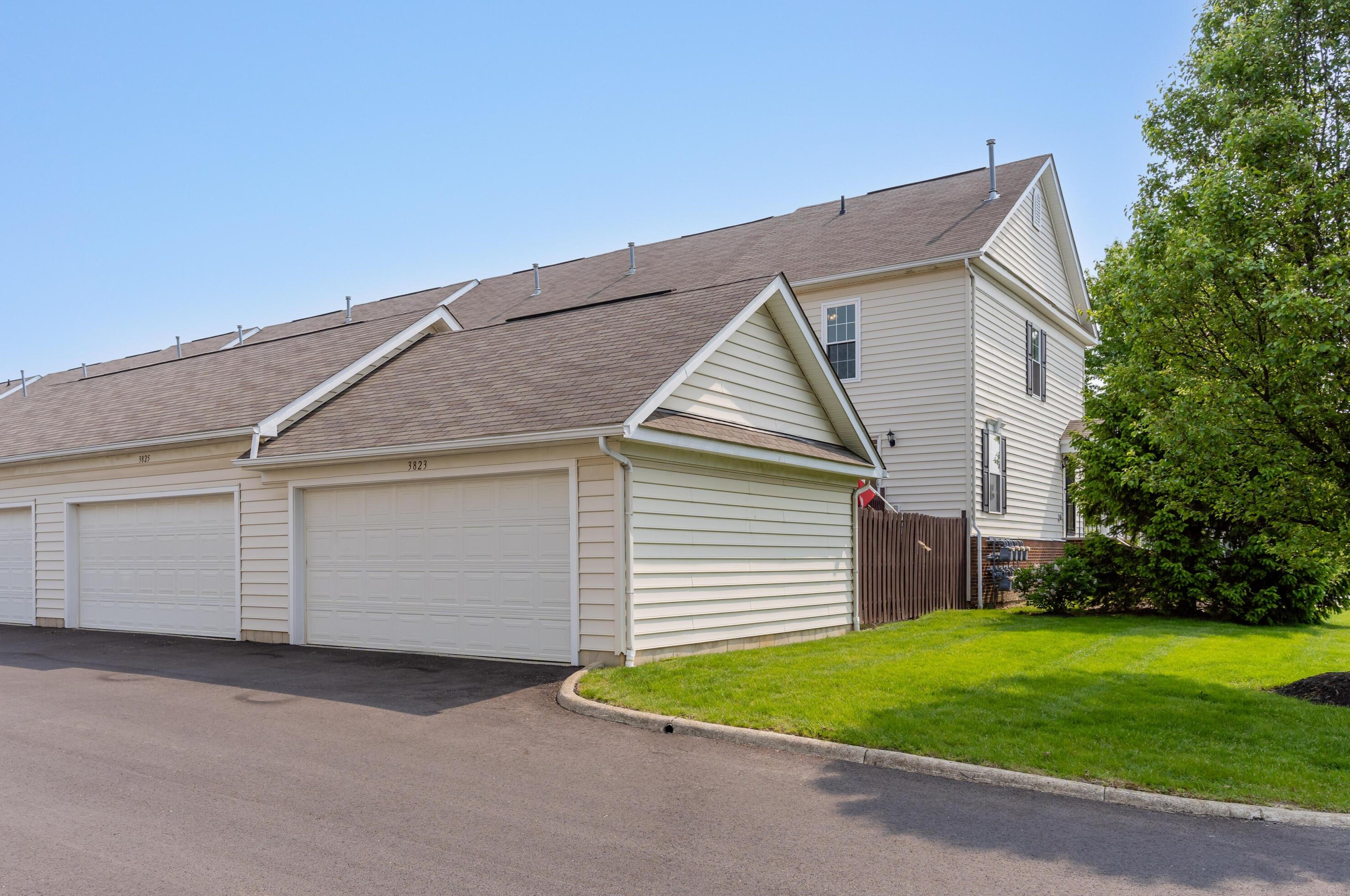 3823 Preserve Crossing Blvd, Columbus OH 43230-6482 exterior