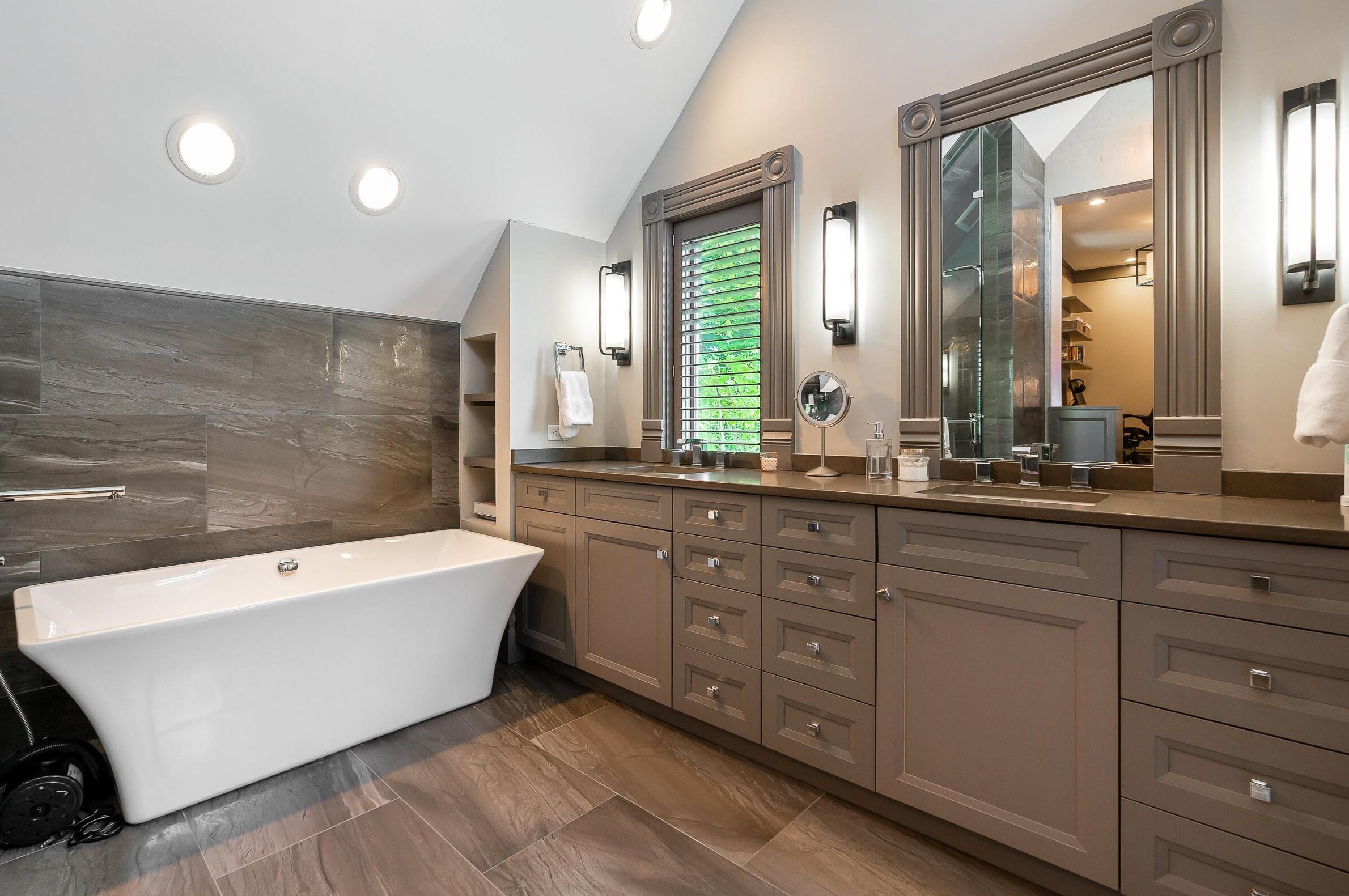 714 City Park Ave, Columbus OH 43206-1008 exterior