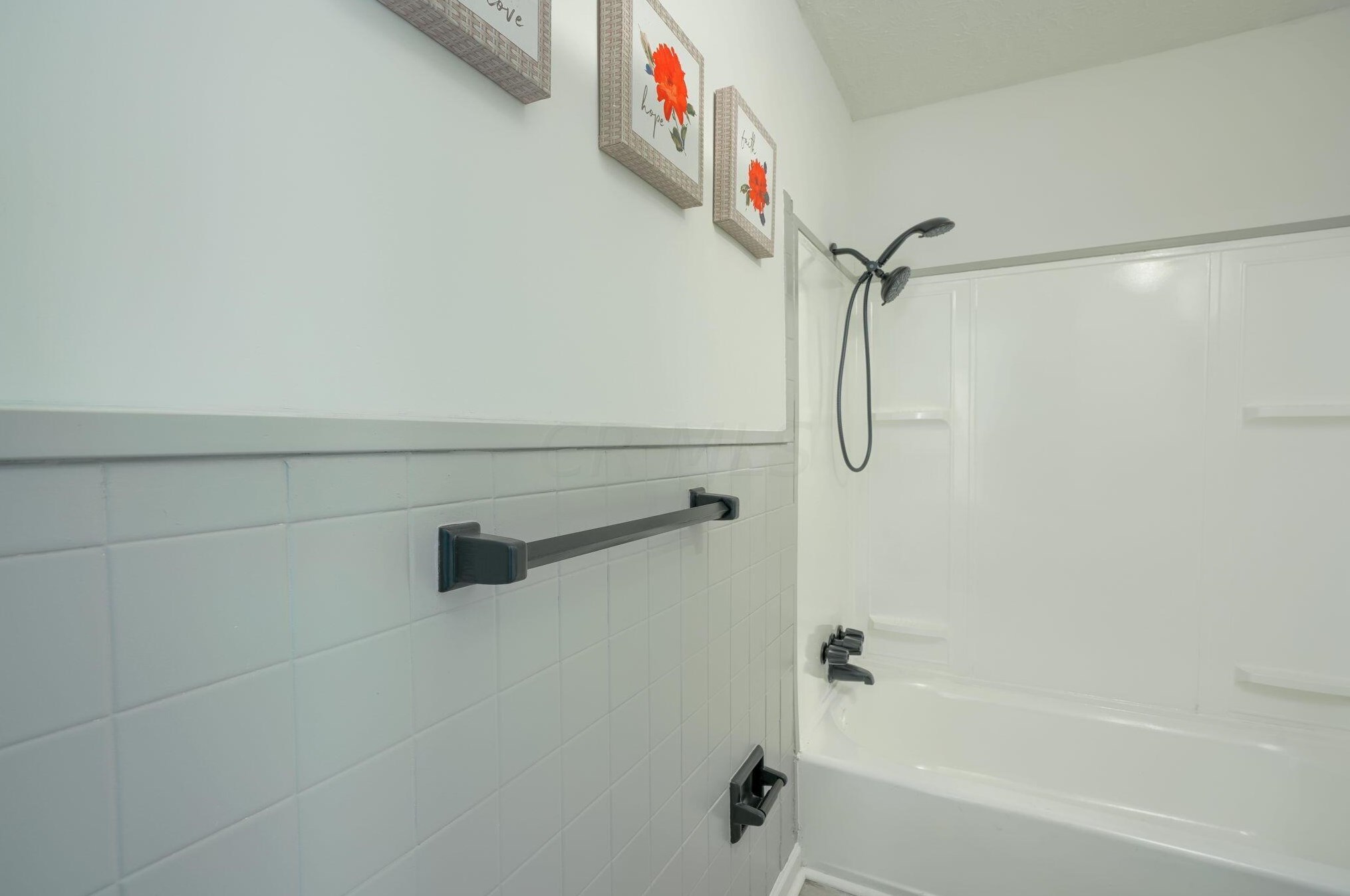 860 Colton Rd, Columbus OH 43207-3838 exterior