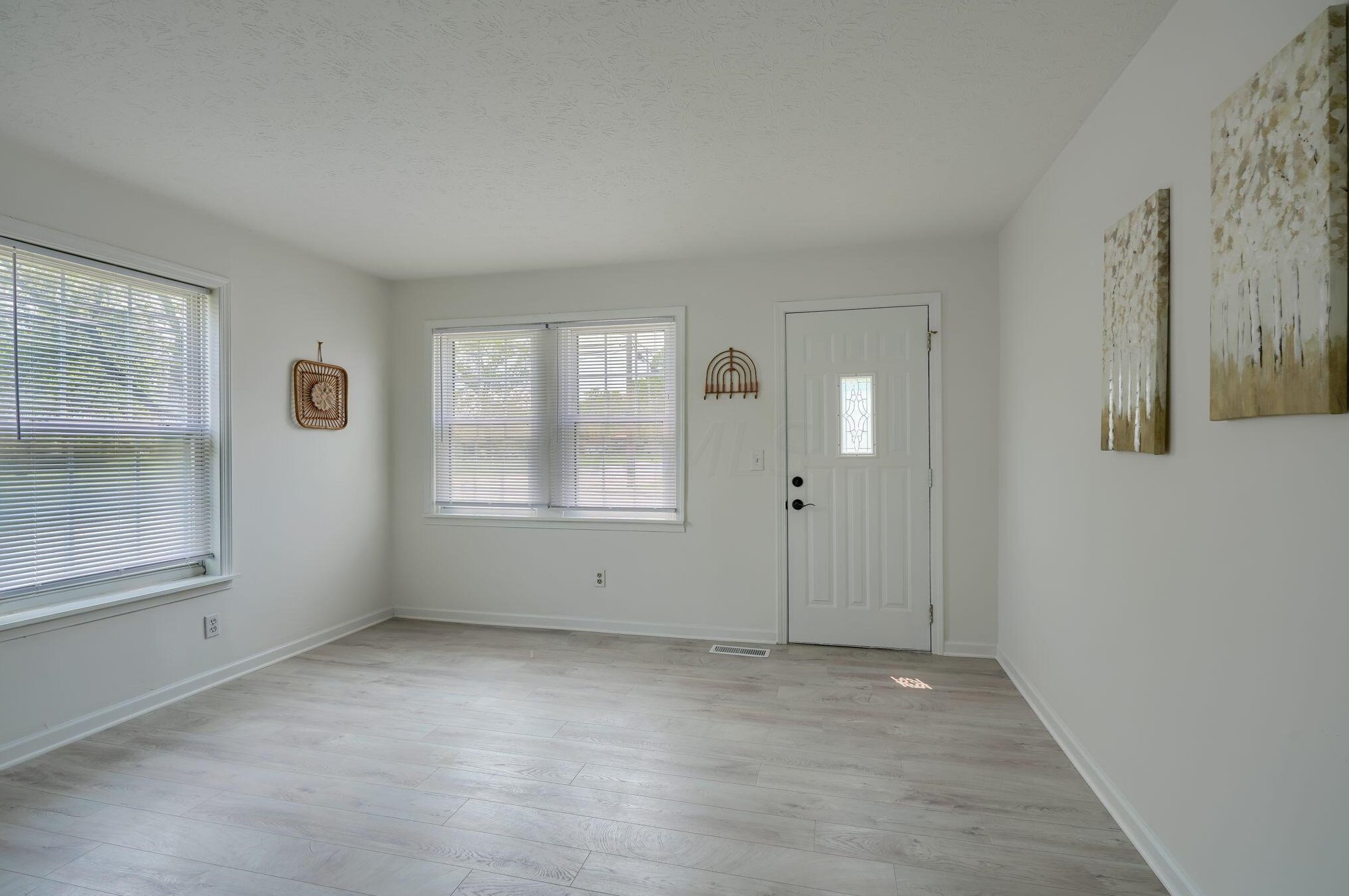 860 Colton Rd, Columbus OH 43207-3838 exterior