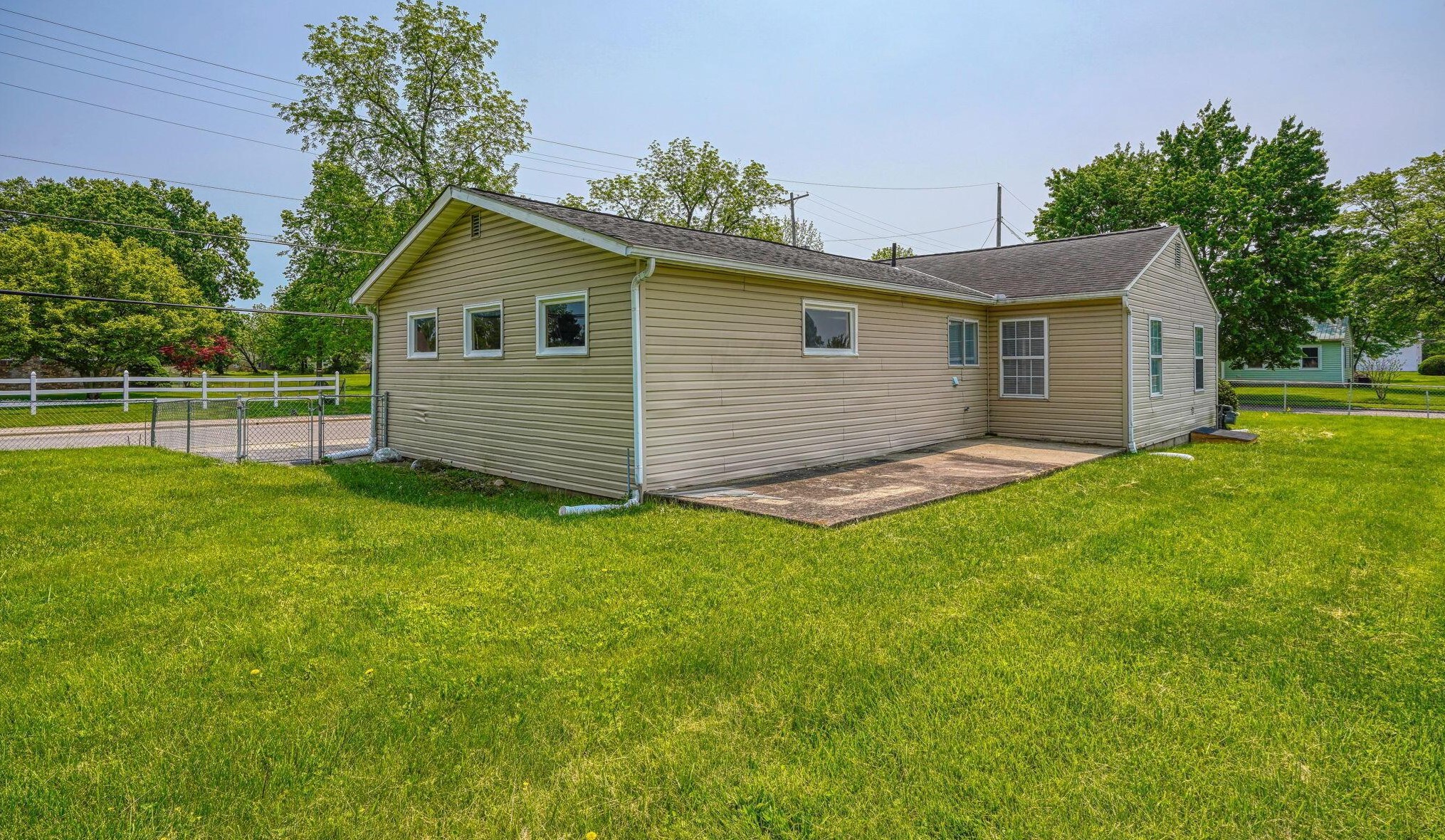 860 Colton Rd, Columbus OH 43207-3838 exterior