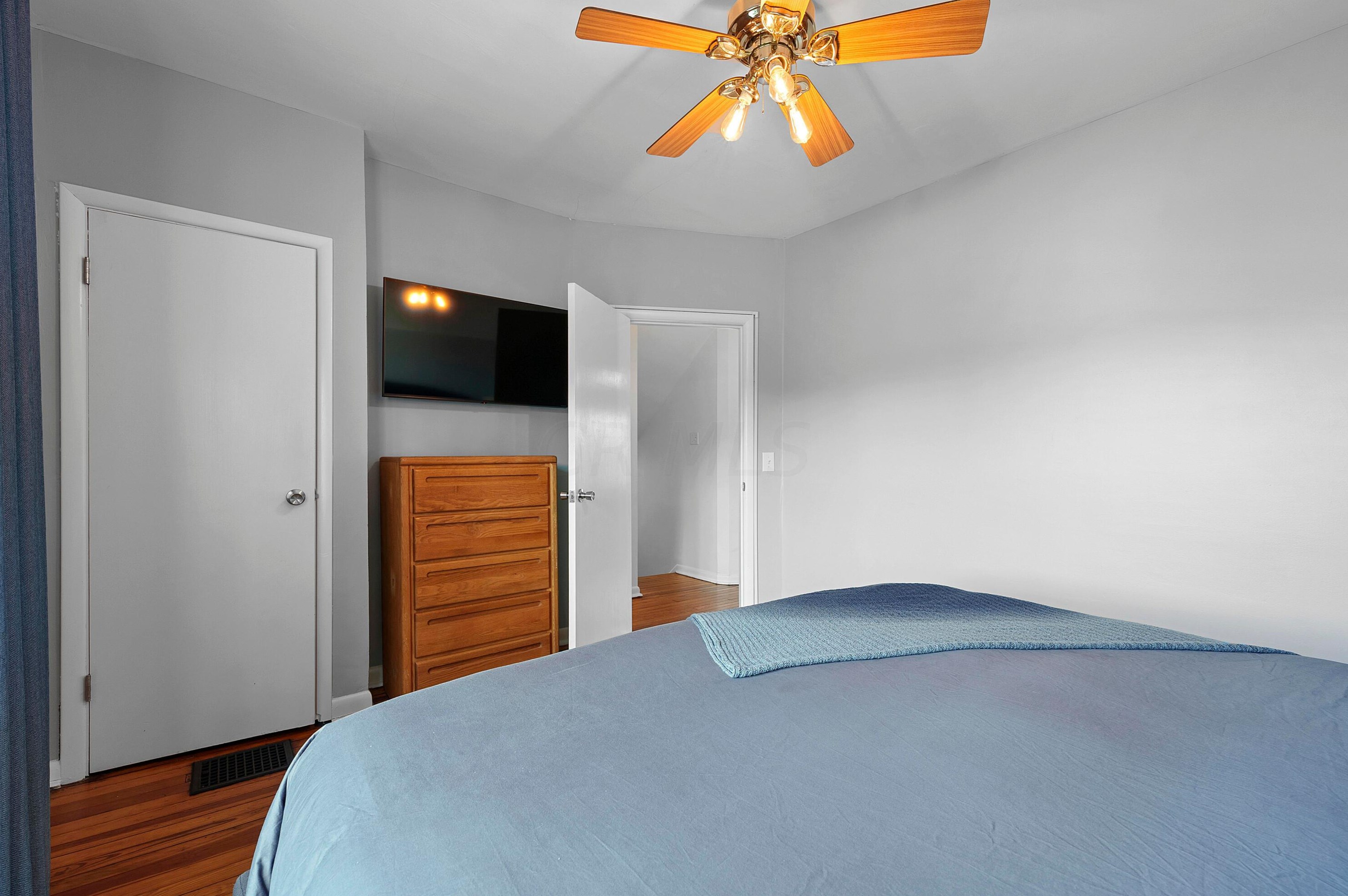 490 Whittier St, Columbus OH  43206-2367 exterior