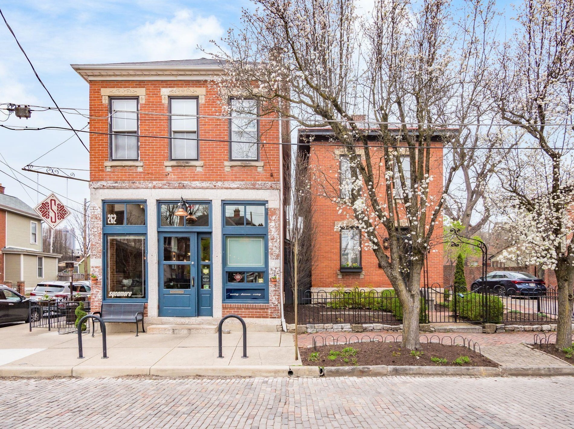 490 Whittier St, Columbus OH  43206-2367 exterior