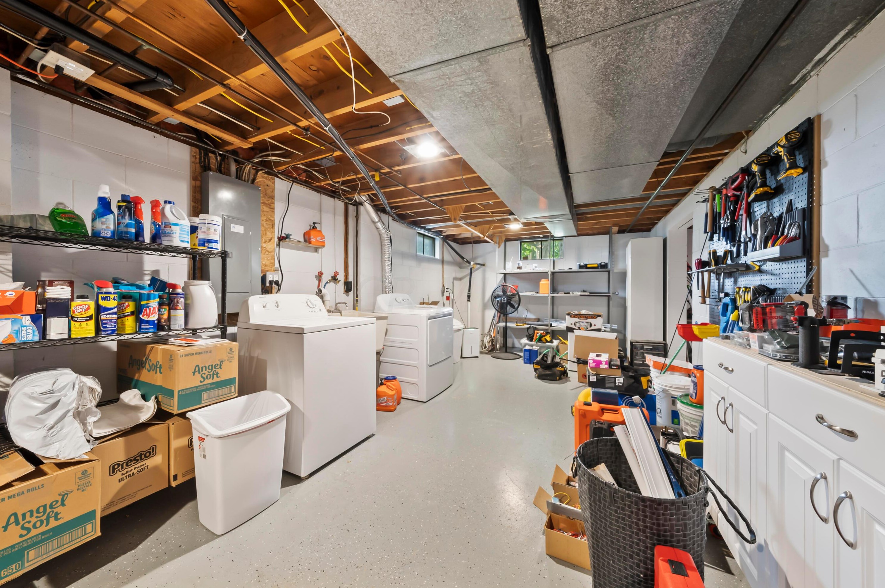 611 Jonsol Ct, Columbus OH  43230-3115 exterior