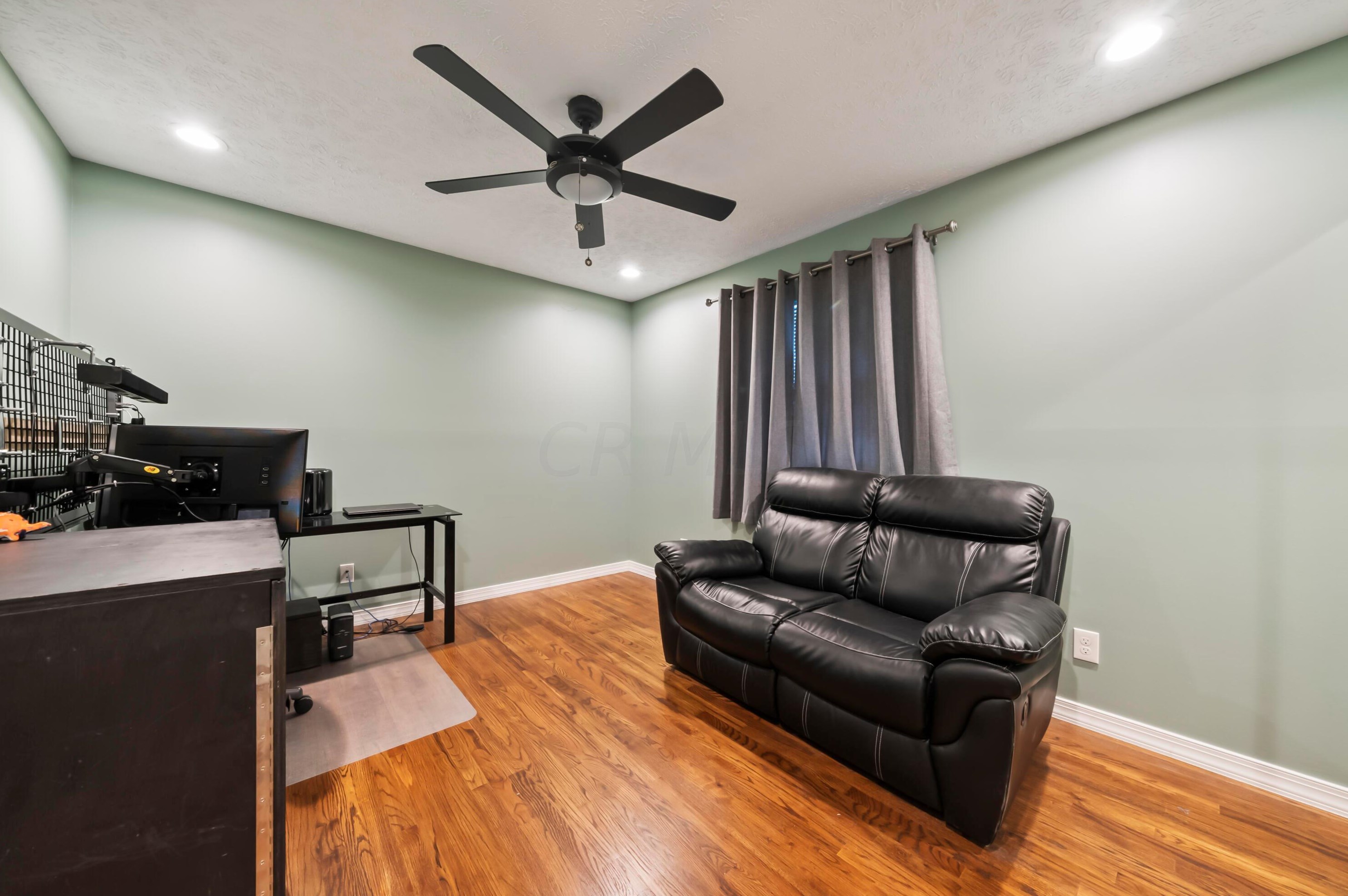 611 Jonsol Ct, Columbus OH  43230-3115 exterior