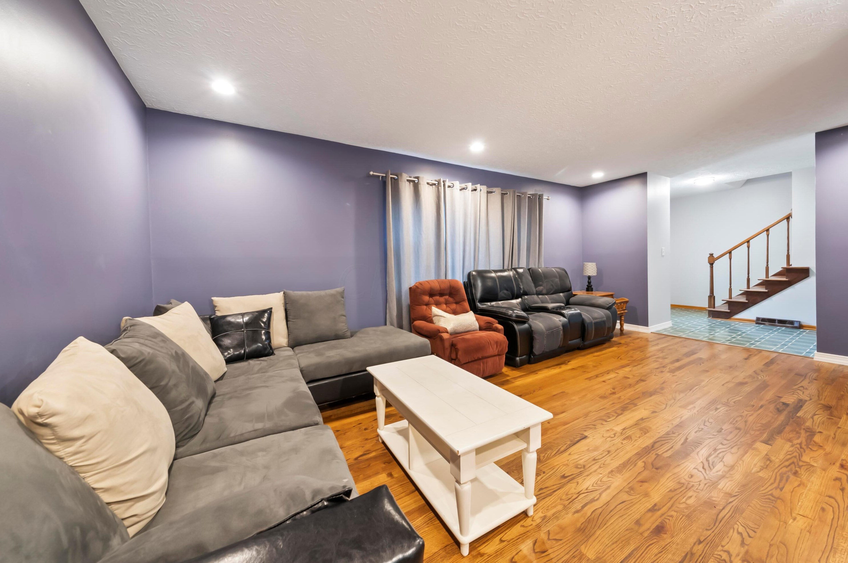 611 Jonsol Ct, Columbus OH  43230-3115 exterior