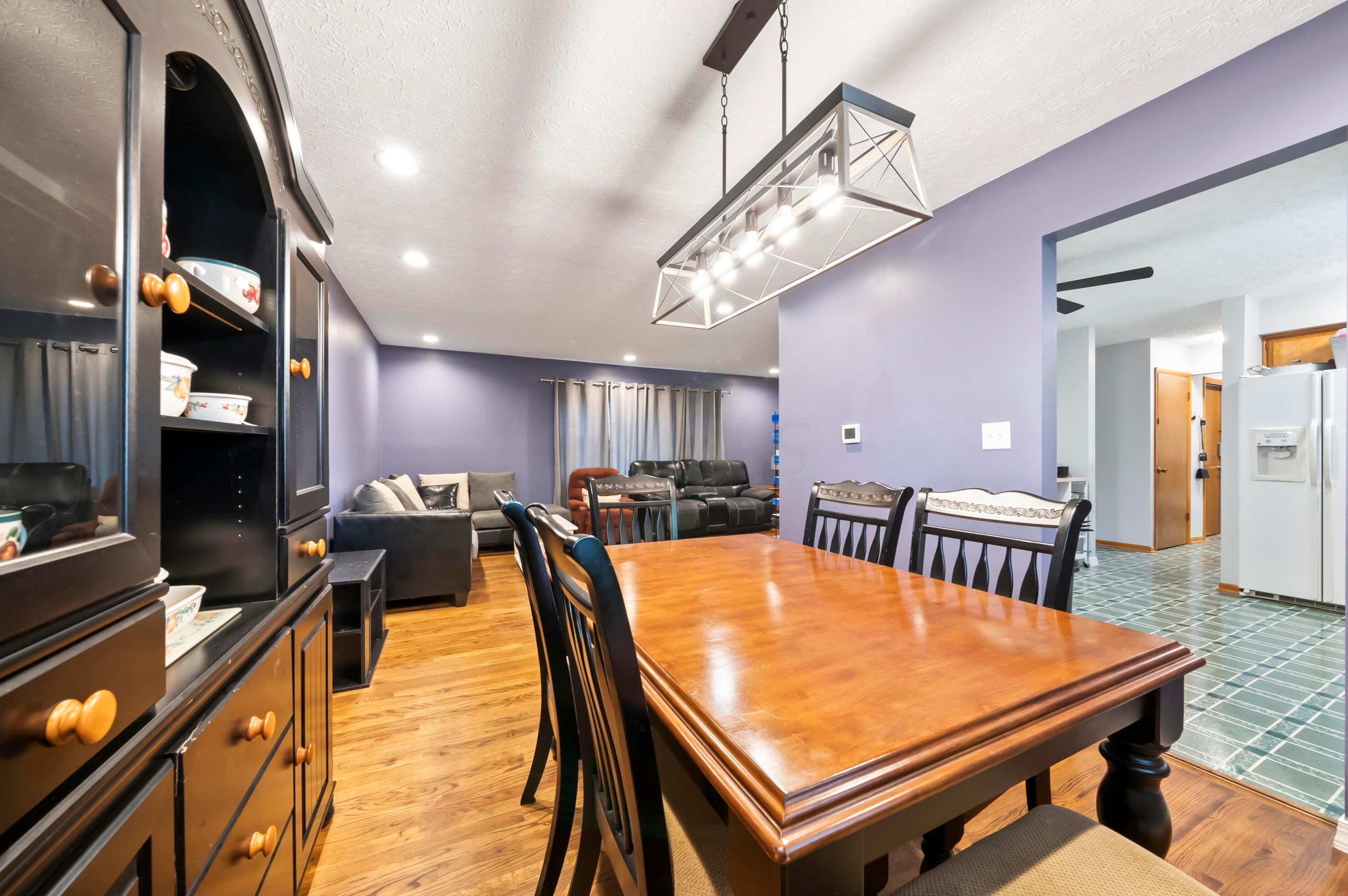 611 Jonsol Ct, Columbus OH  43230-3115 exterior