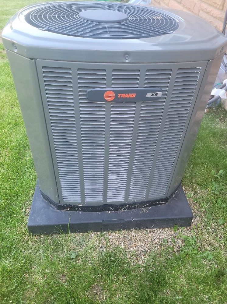 974 Pierce Ave, Columbus OH 43227-1255 exterior