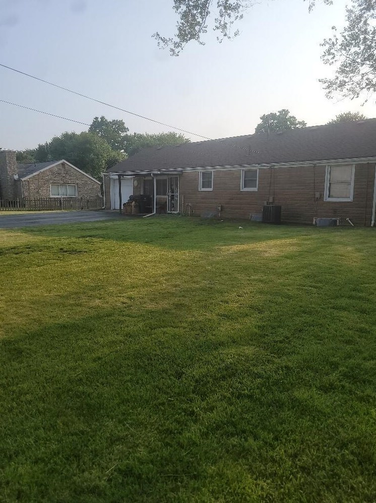 974 Pierce Ave, Columbus OH 43227-1255 exterior