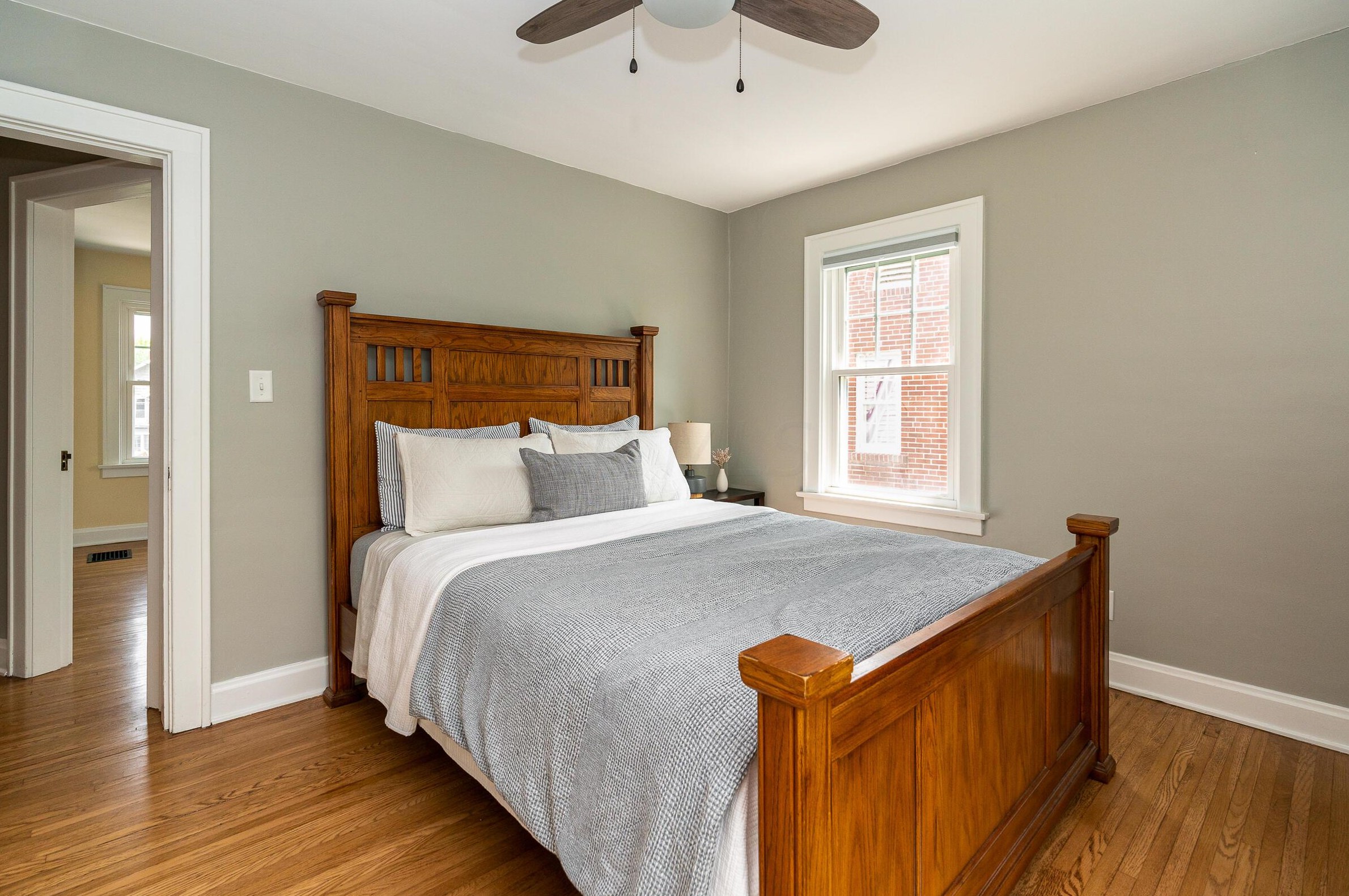 54 Winthrop Rd, Columbus OH  43214-3629 exterior