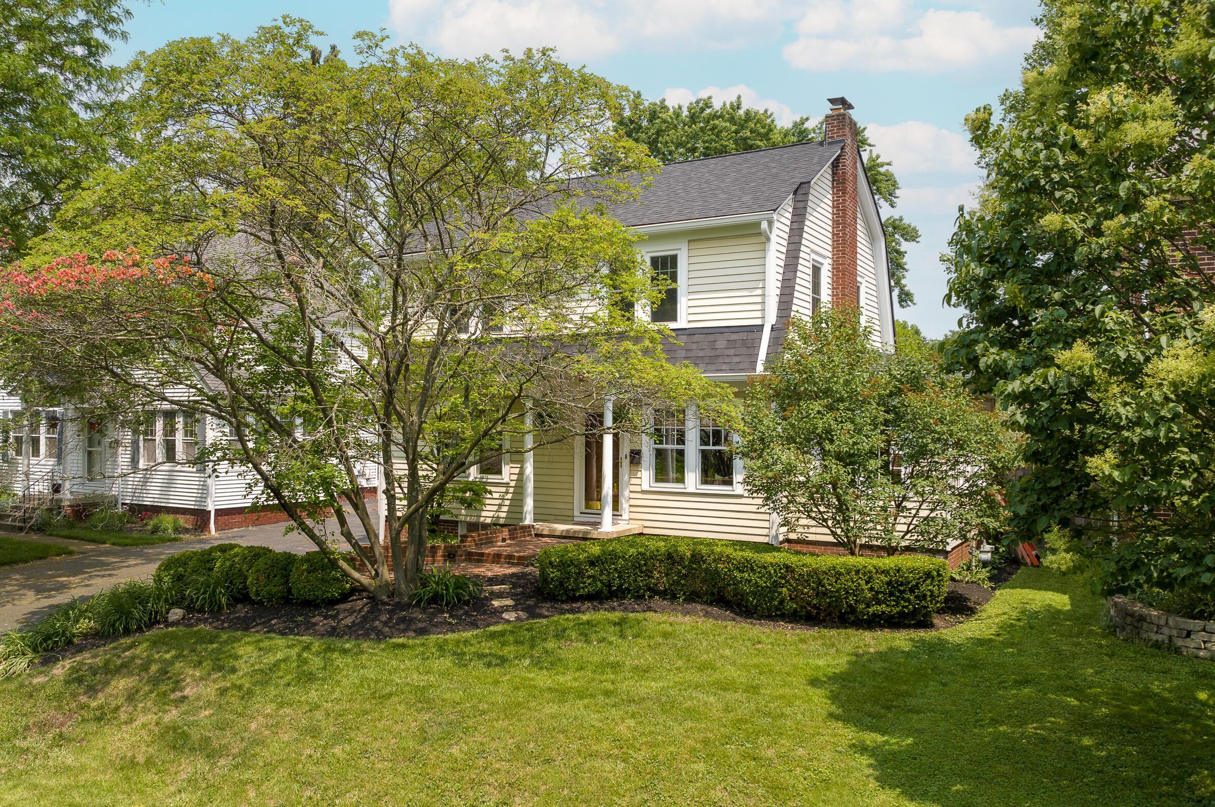 54 Winthrop Rd, Columbus OH  43214-3629 exterior