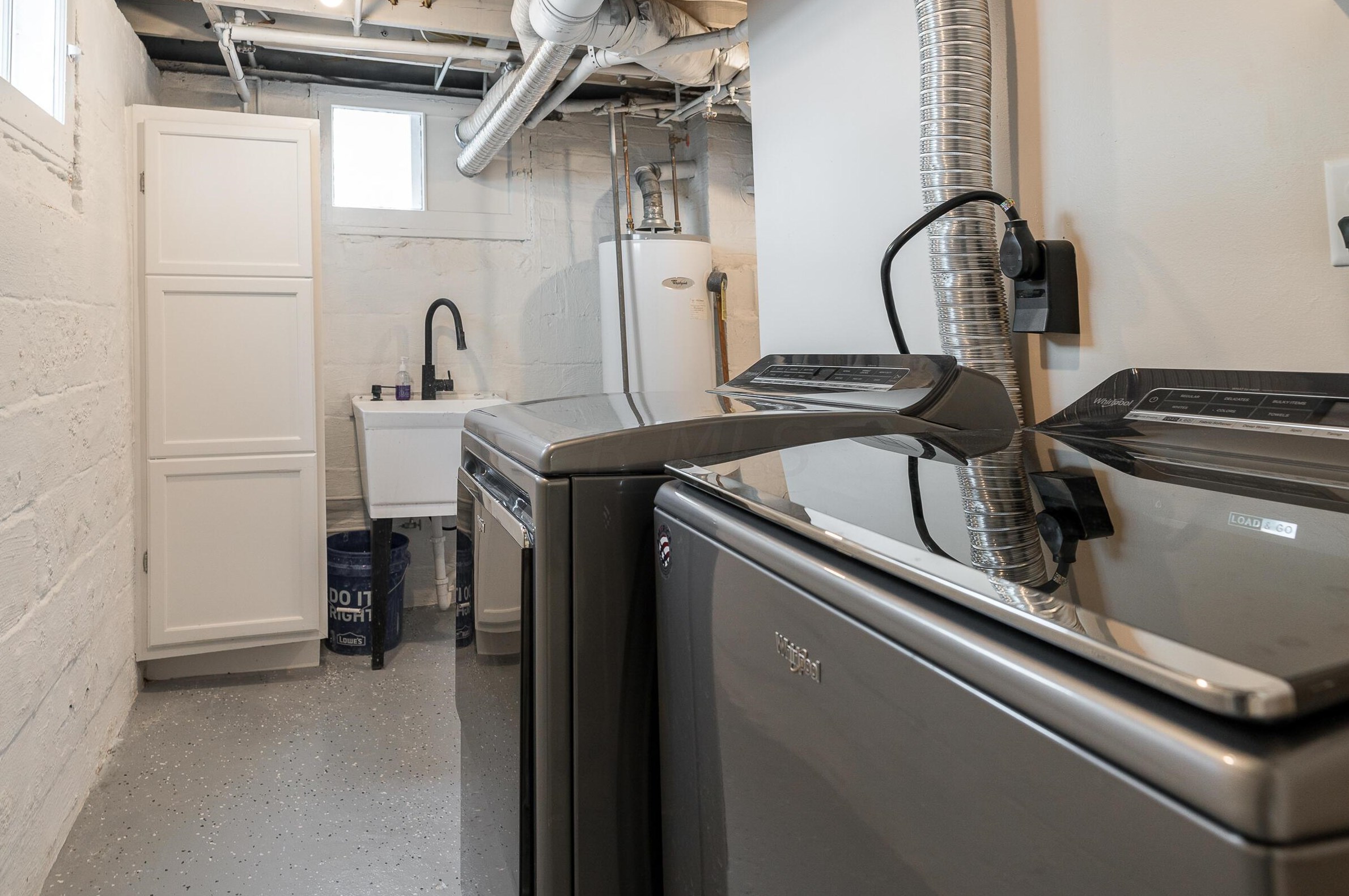 54 Winthrop Rd, Columbus OH  43214-3629 exterior