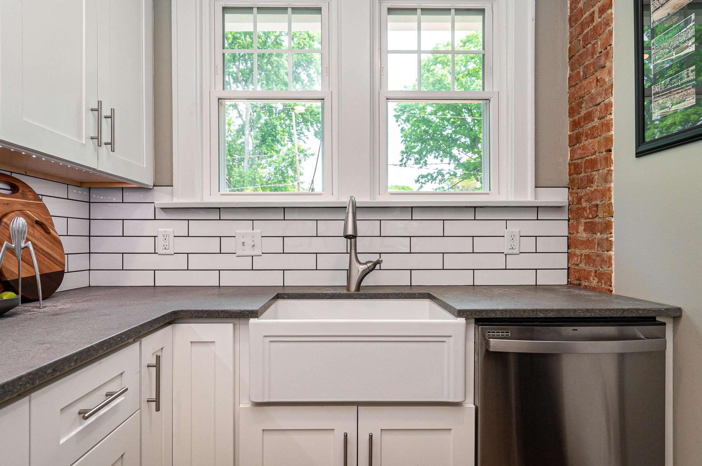 54 Winthrop Rd, Columbus OH  43214-3629 exterior