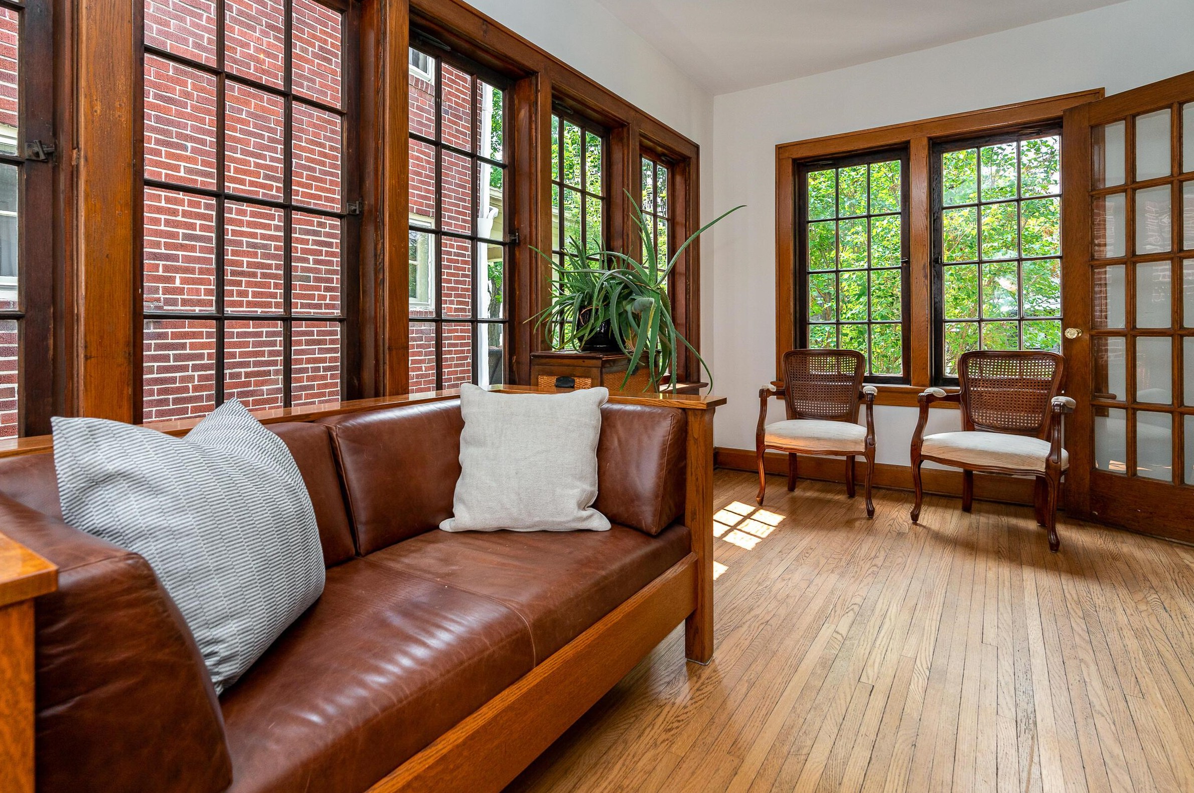 54 Winthrop Rd, Columbus OH  43214-3629 exterior