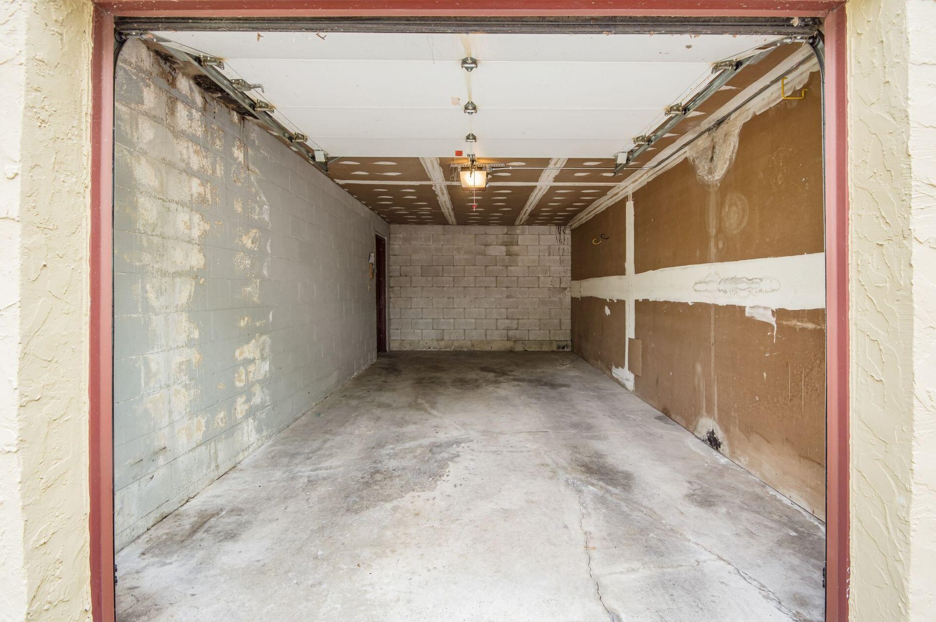 2464 Burgandy Ln, Columbus OH 43232-4296 exterior