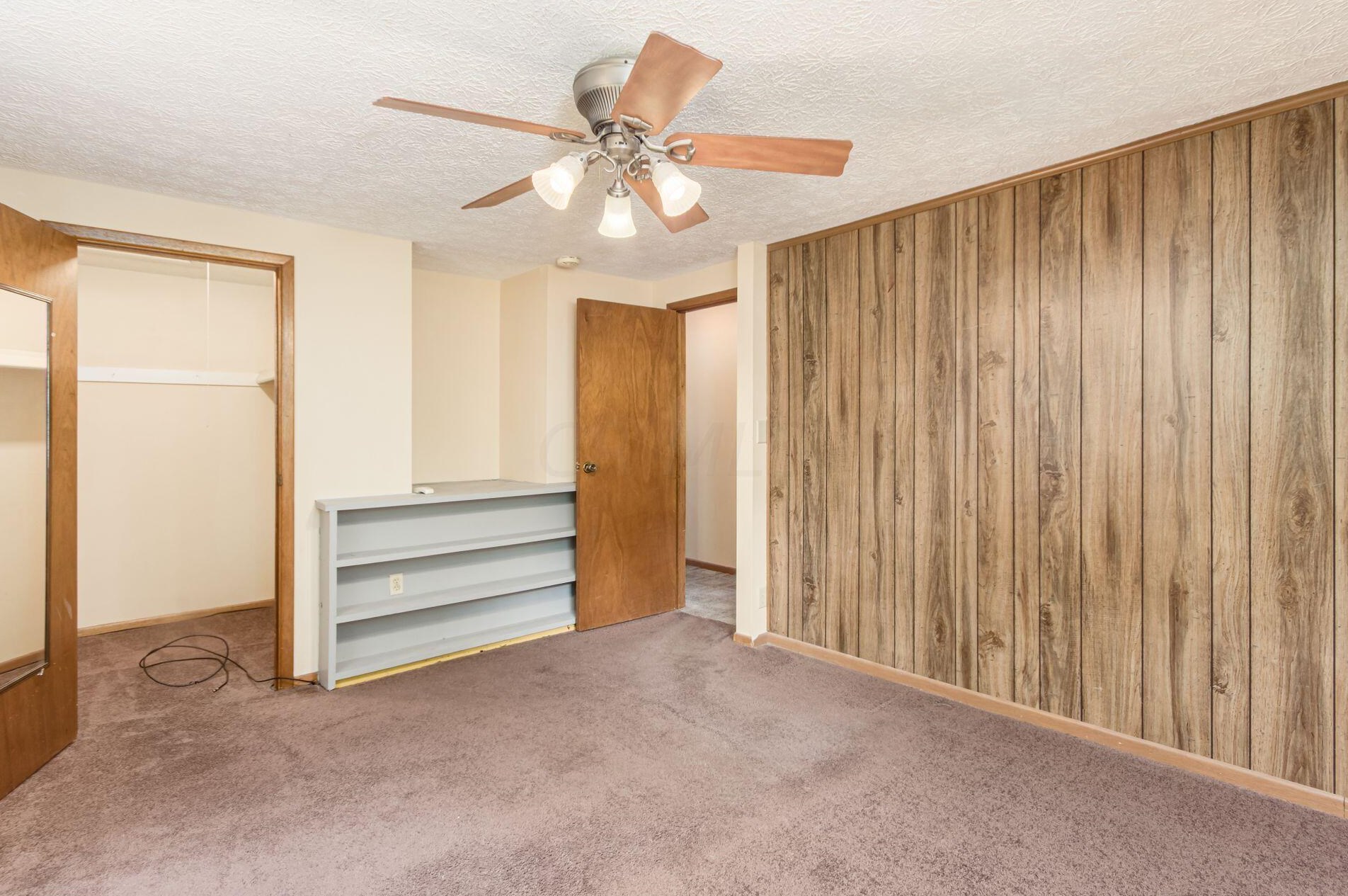 2464 Burgandy Ln, Columbus OH 43232-4296 exterior