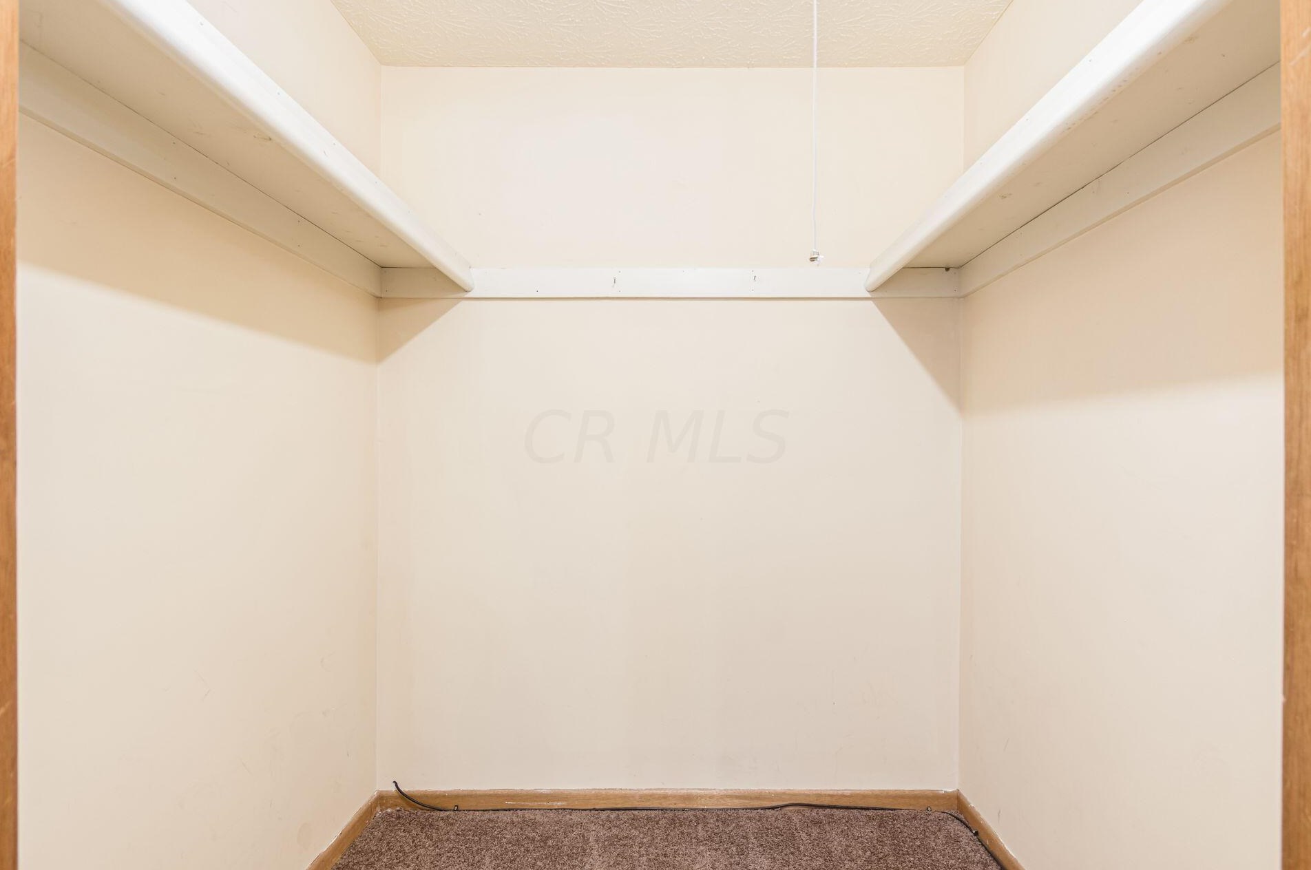 2464 Burgandy Ln, Columbus OH 43232-4296 exterior