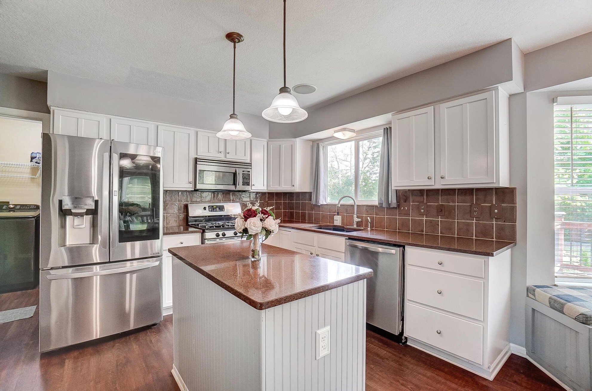 6463 Gossamer Ct, Westerville OH  43081-8242 exterior