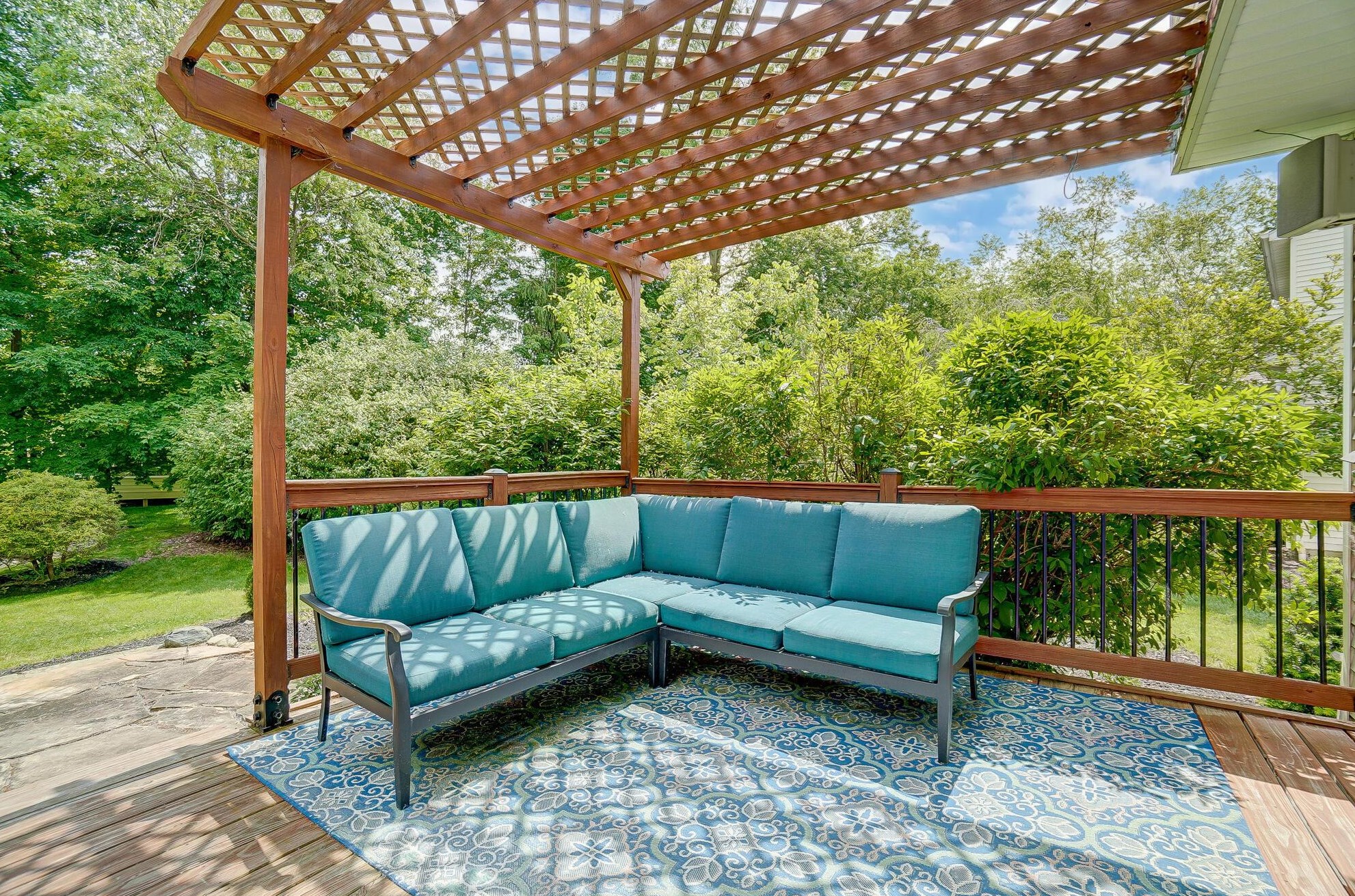 6463 Gossamer Ct, Westerville OH  43081-8242 exterior