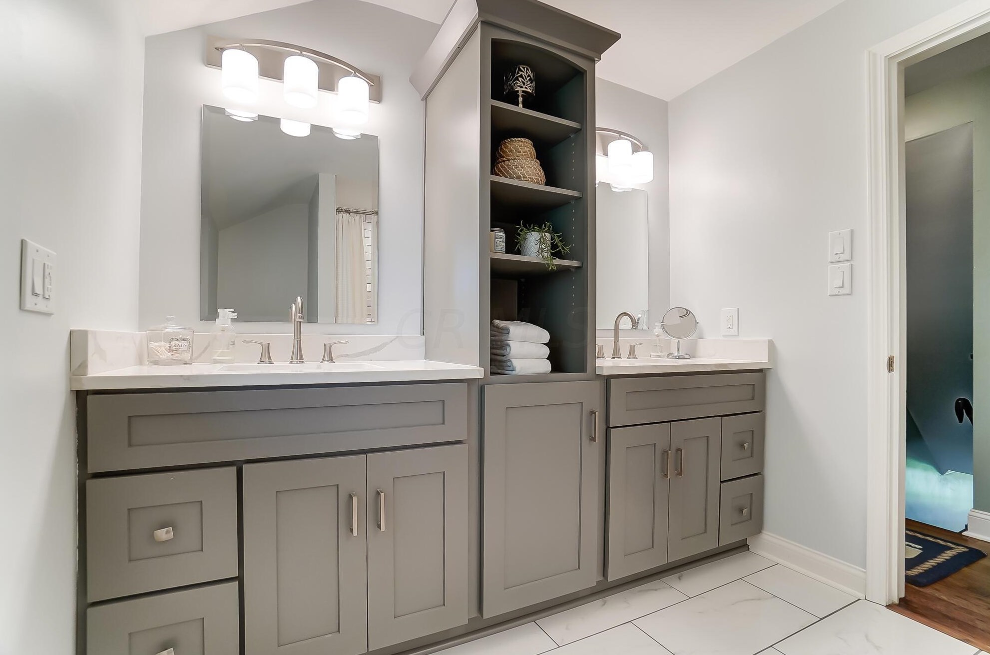 1568 Stanford Rd, Columbus OH  43212-1118 exterior