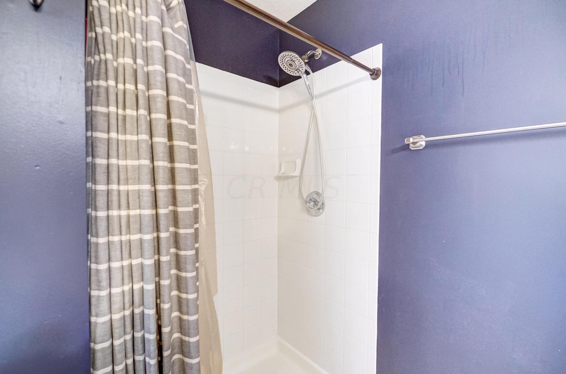 405 Amber Light Cir, Delaware OH  43015-5091 exterior