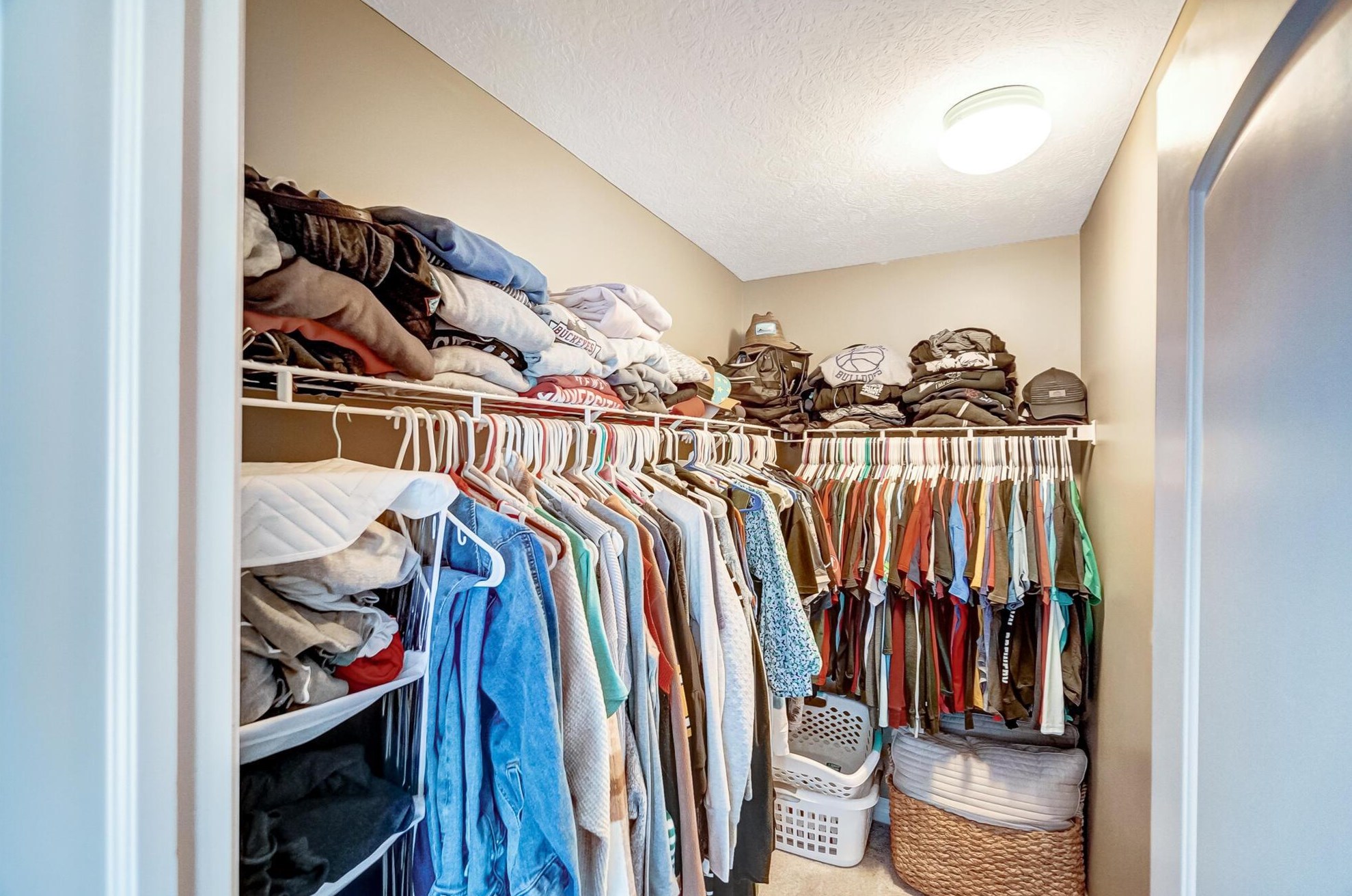 405 Amber Light Cir, Delaware OH  43015-5091 exterior