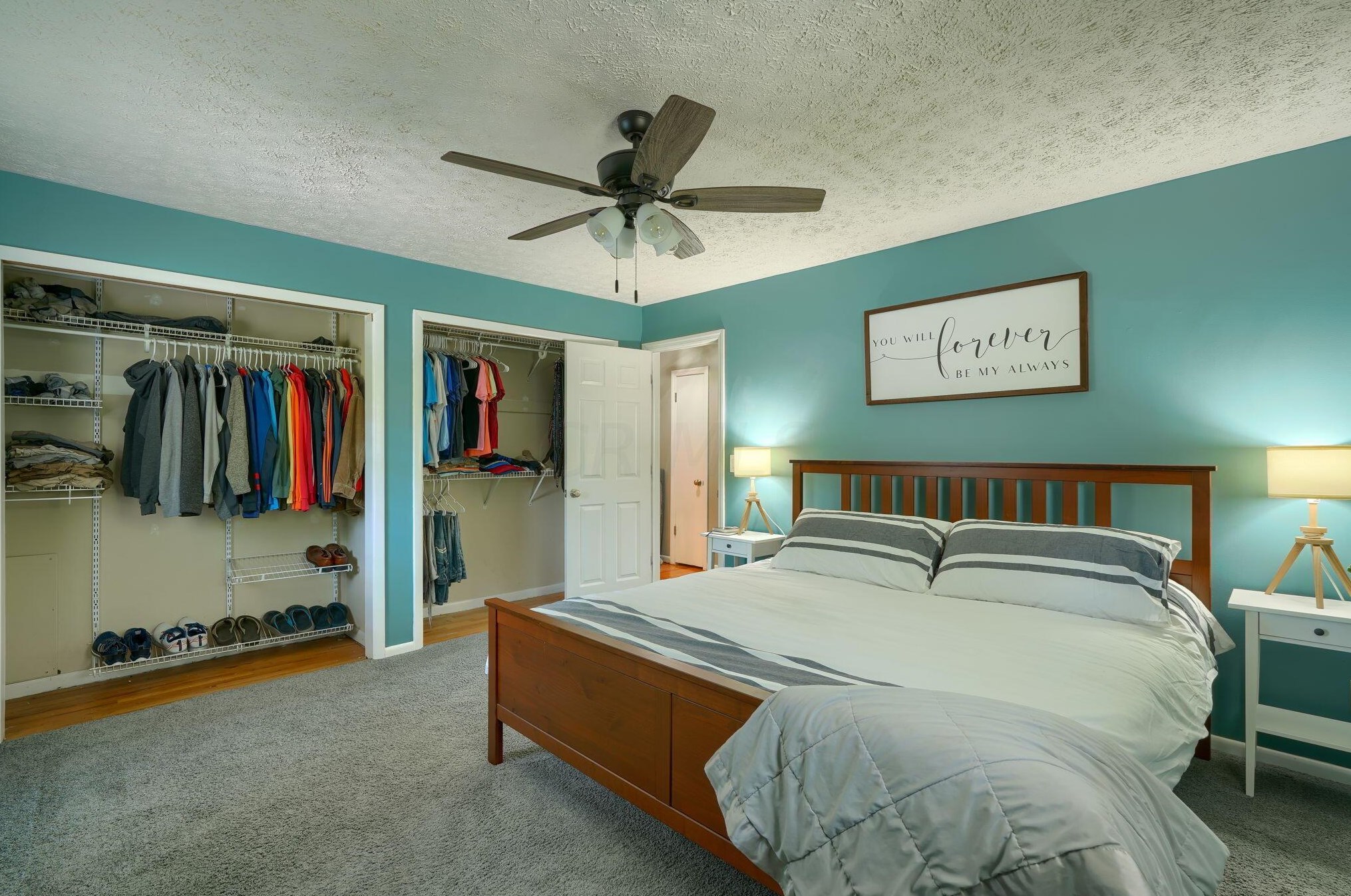 60 Savern Pl, Columbus OH  43230-3125 exterior