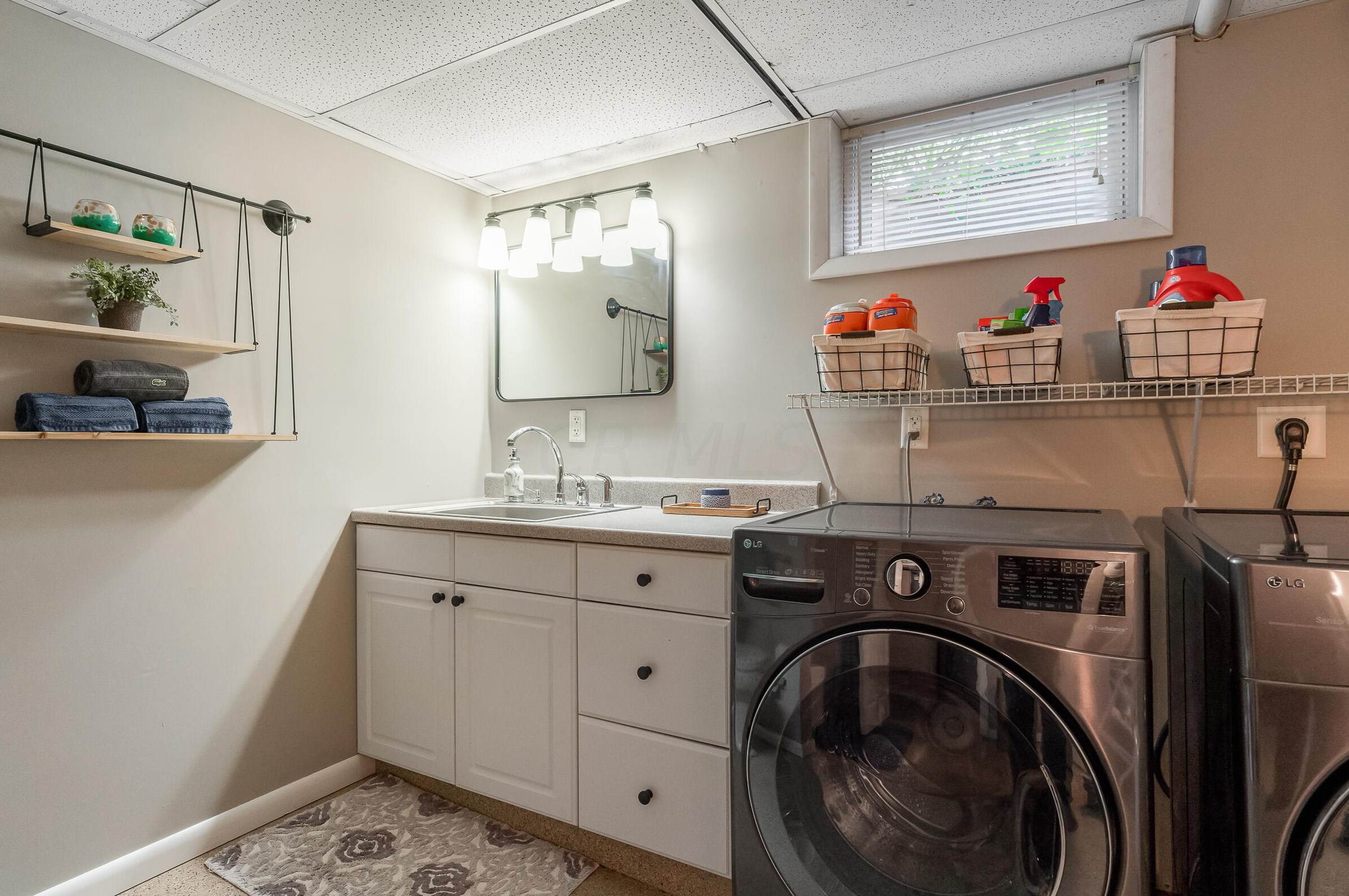 3472 Leighton Rd, Columbus OH 43221-1322 exterior