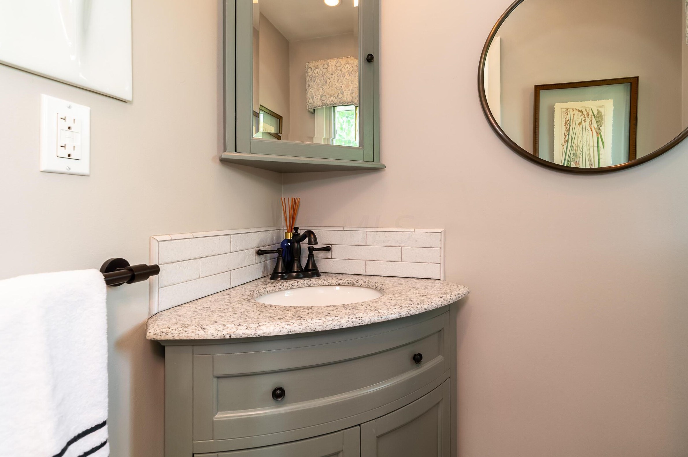 3472 Leighton Rd, Columbus OH 43221-1322 exterior