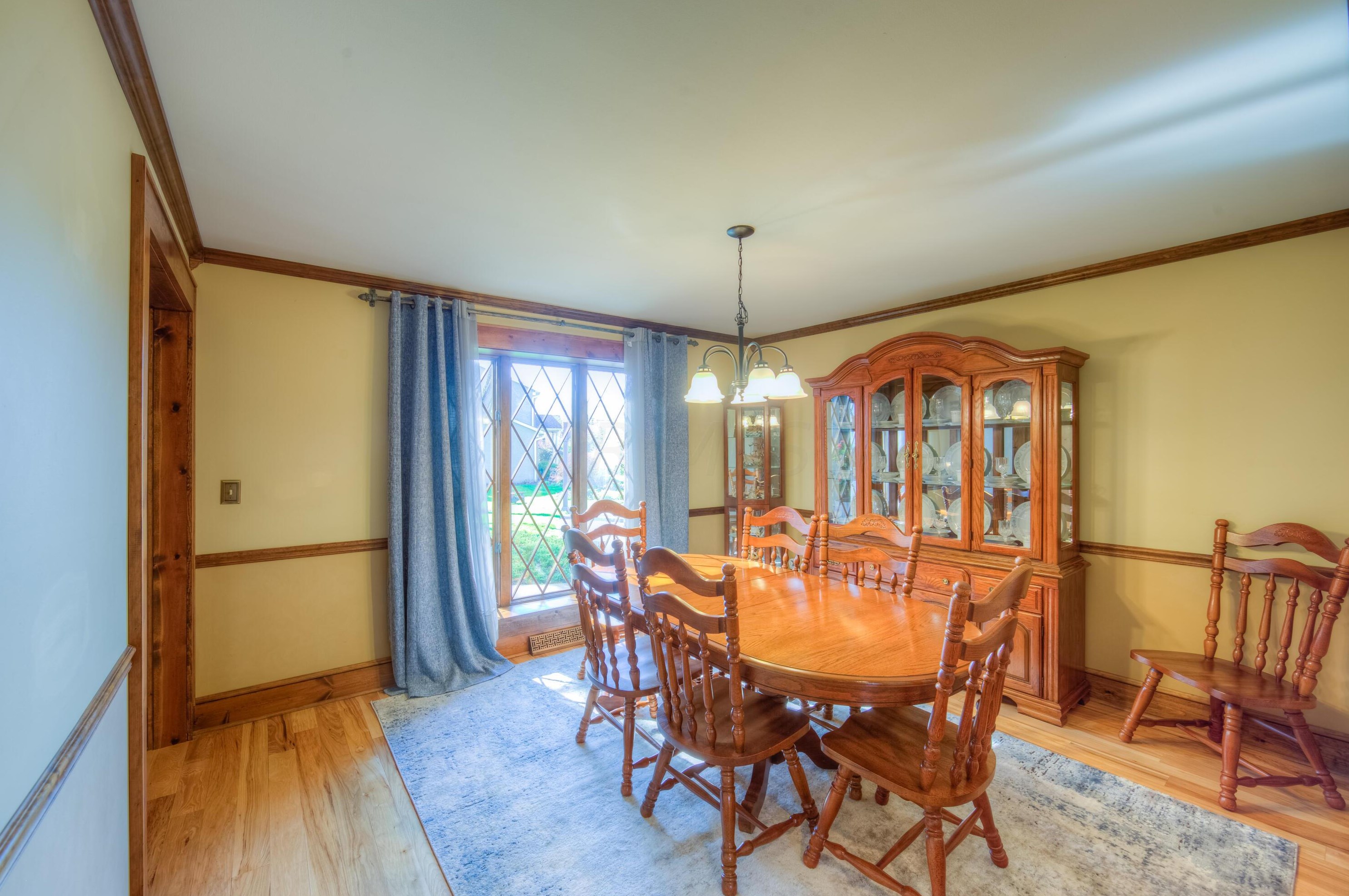 7564 Heatherwood Dr, Cnl Wnchstr OH  43110-8916 exterior