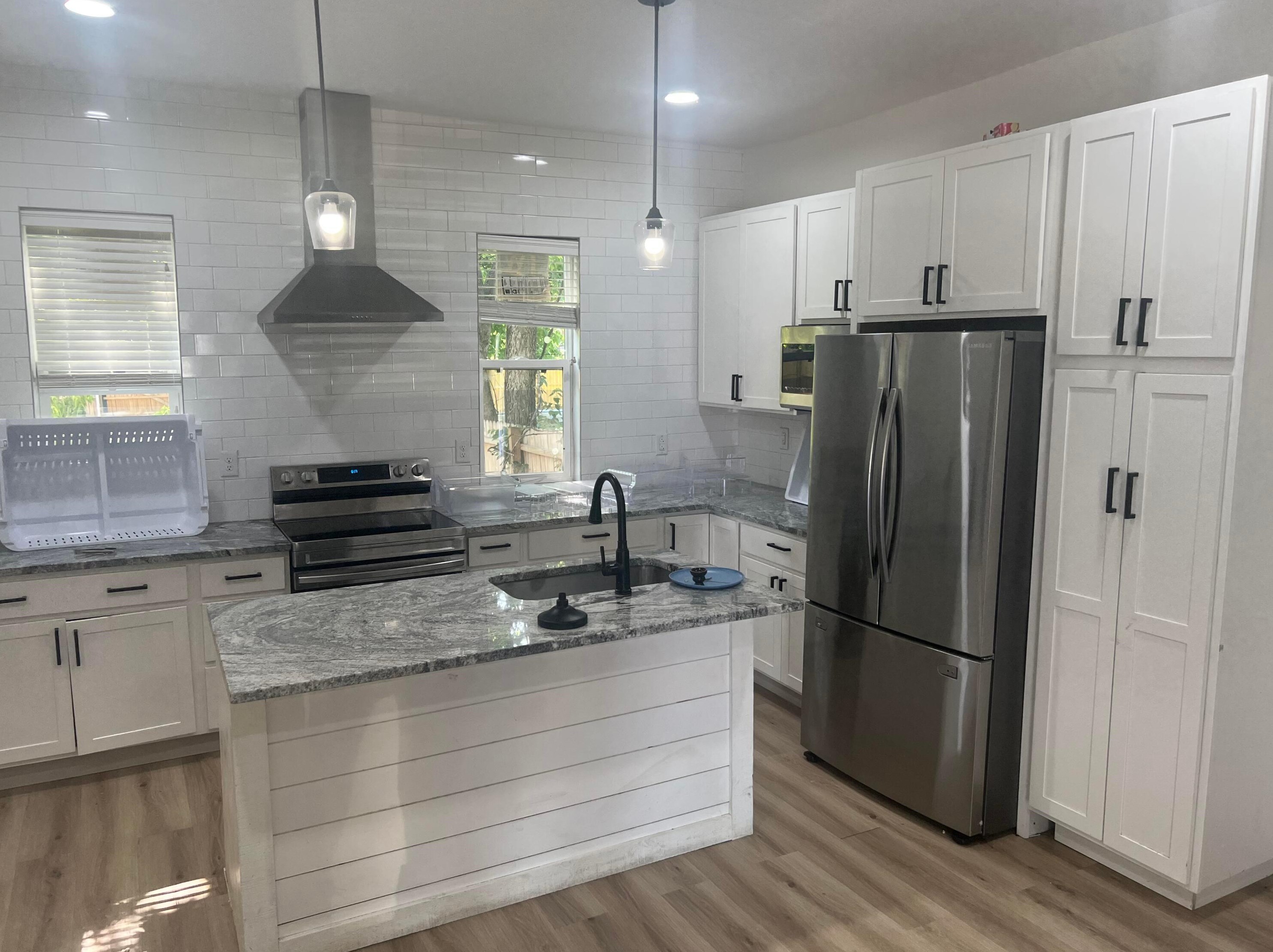 81 Chicago Ave, Columbus OH  43222-1131 exterior