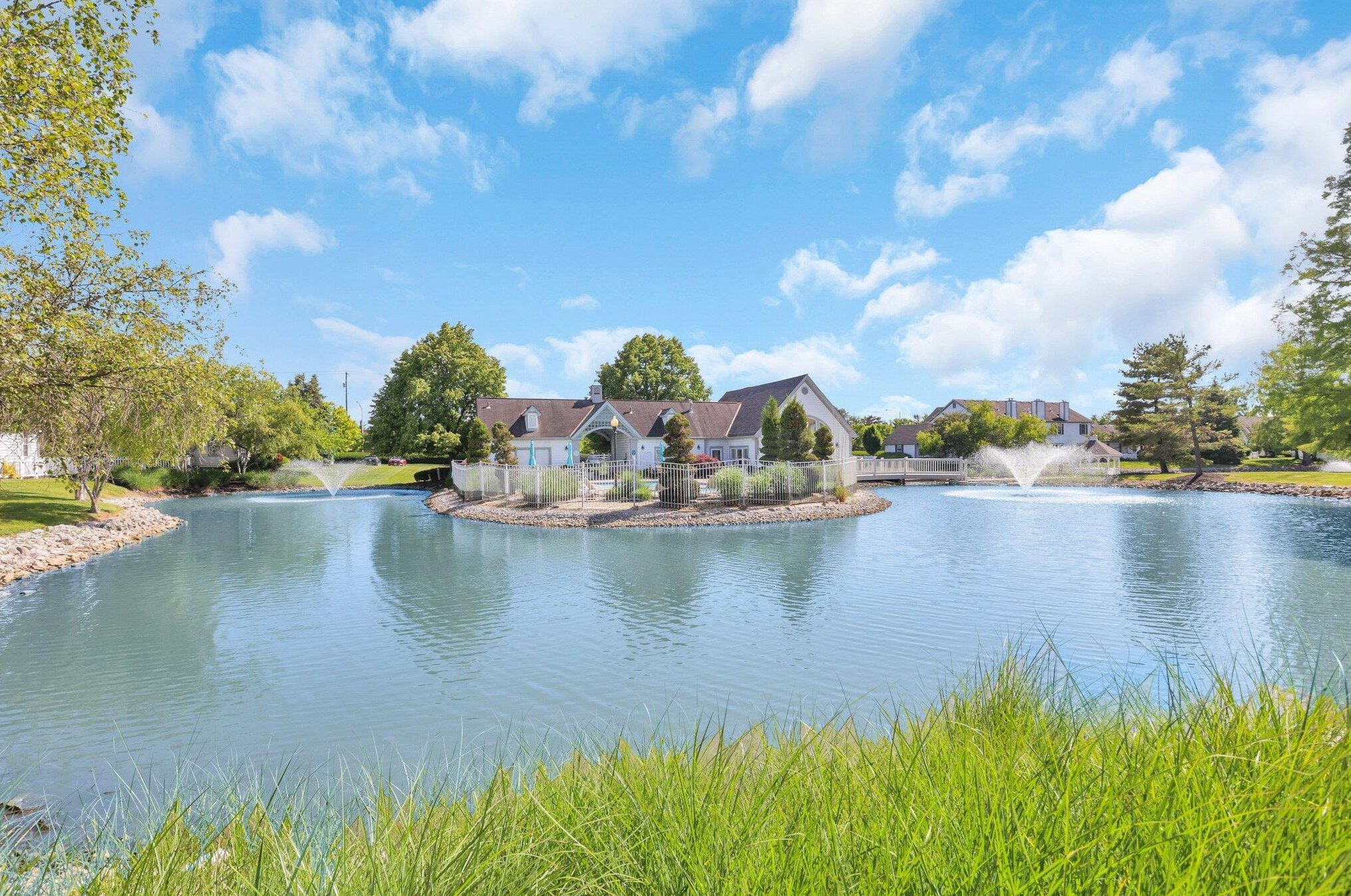 5315 Bethel Park Dr, Columbus OH  43235-7125 exterior