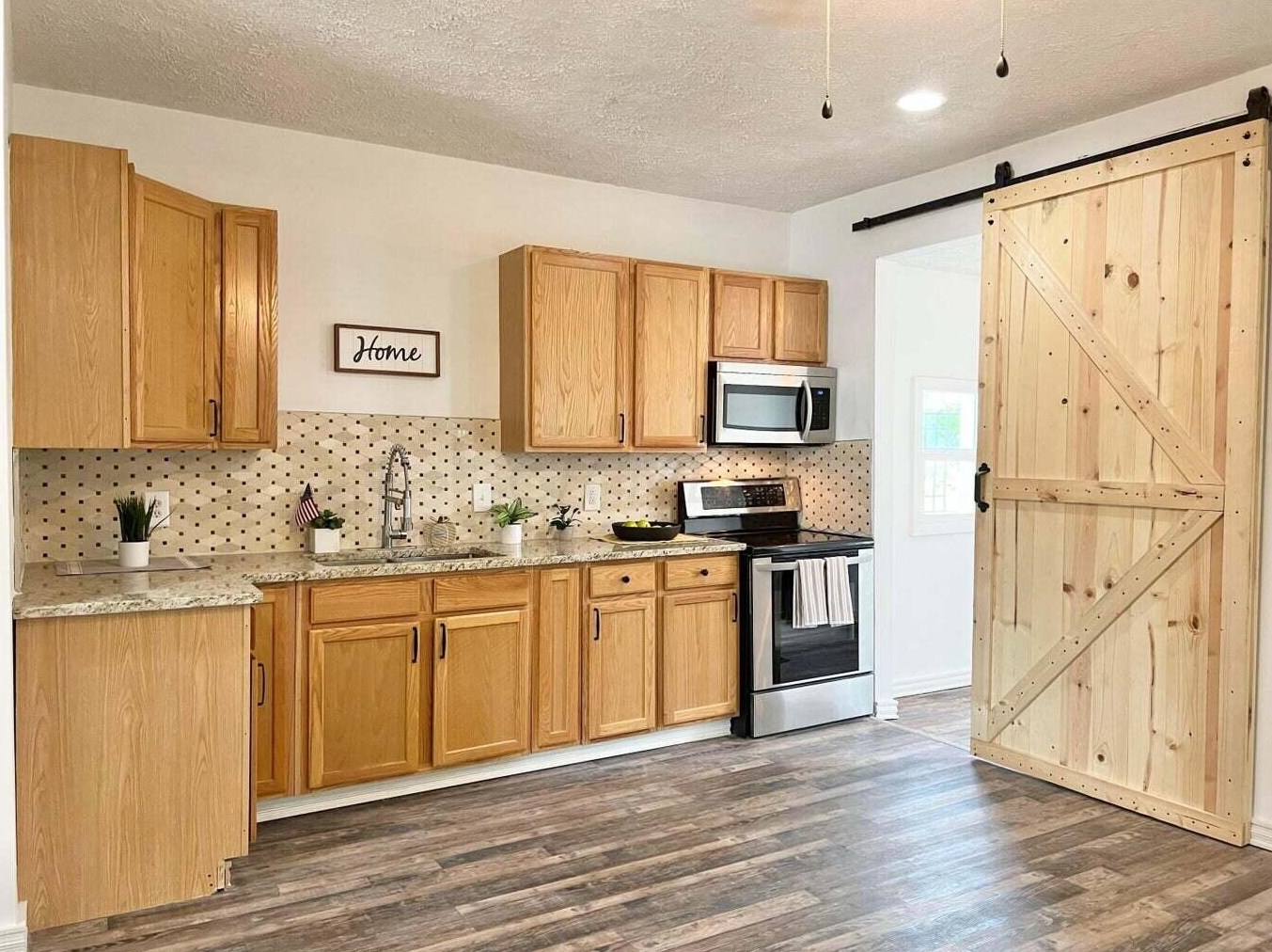 106 Oakley Ave, Columbus OH  43204-3214 exterior