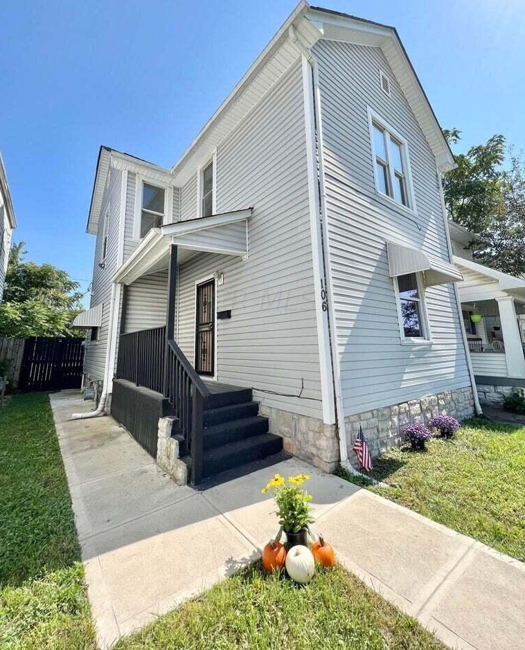 106 Oakley Ave, Columbus OH  43204-3214 exterior