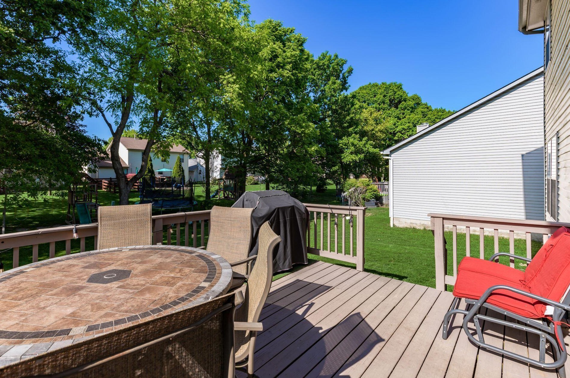 6012 Northcliff Blvd, Dublin OH  43016-6712 exterior