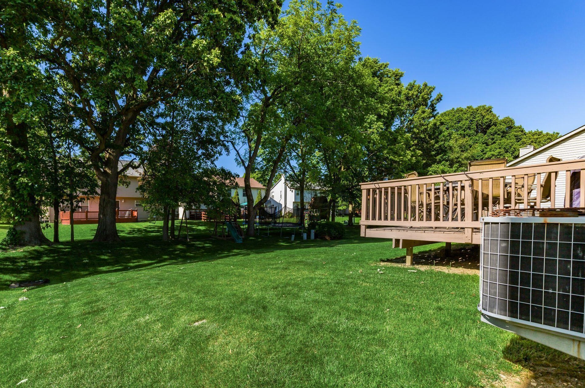 6012 Northcliff Blvd, Dublin OH  43016-6712 exterior