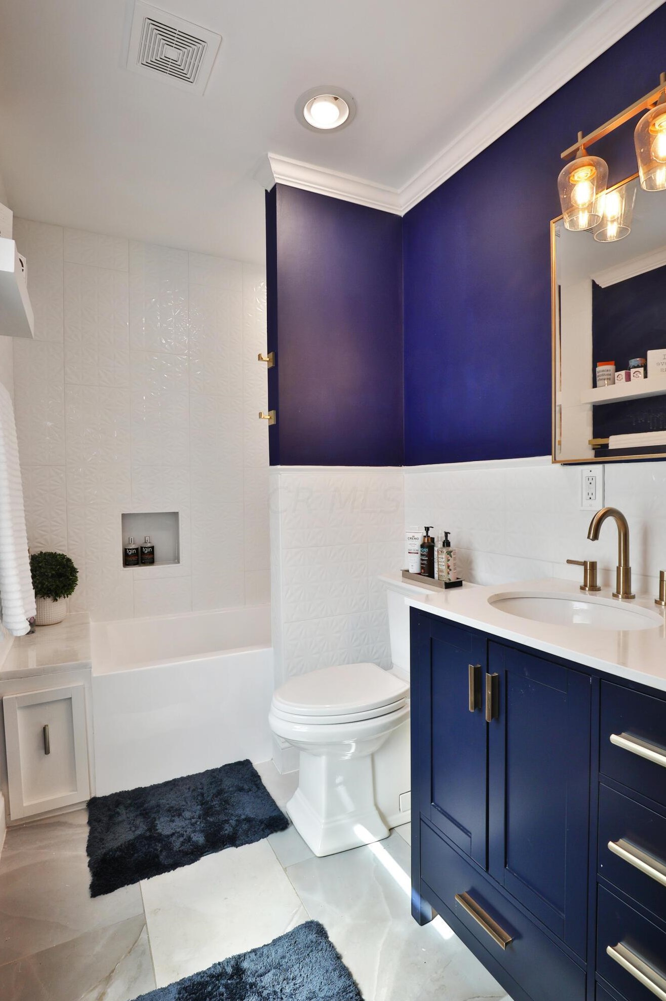 239 Kellner Rd, Columbus OH 43209-1530 exterior