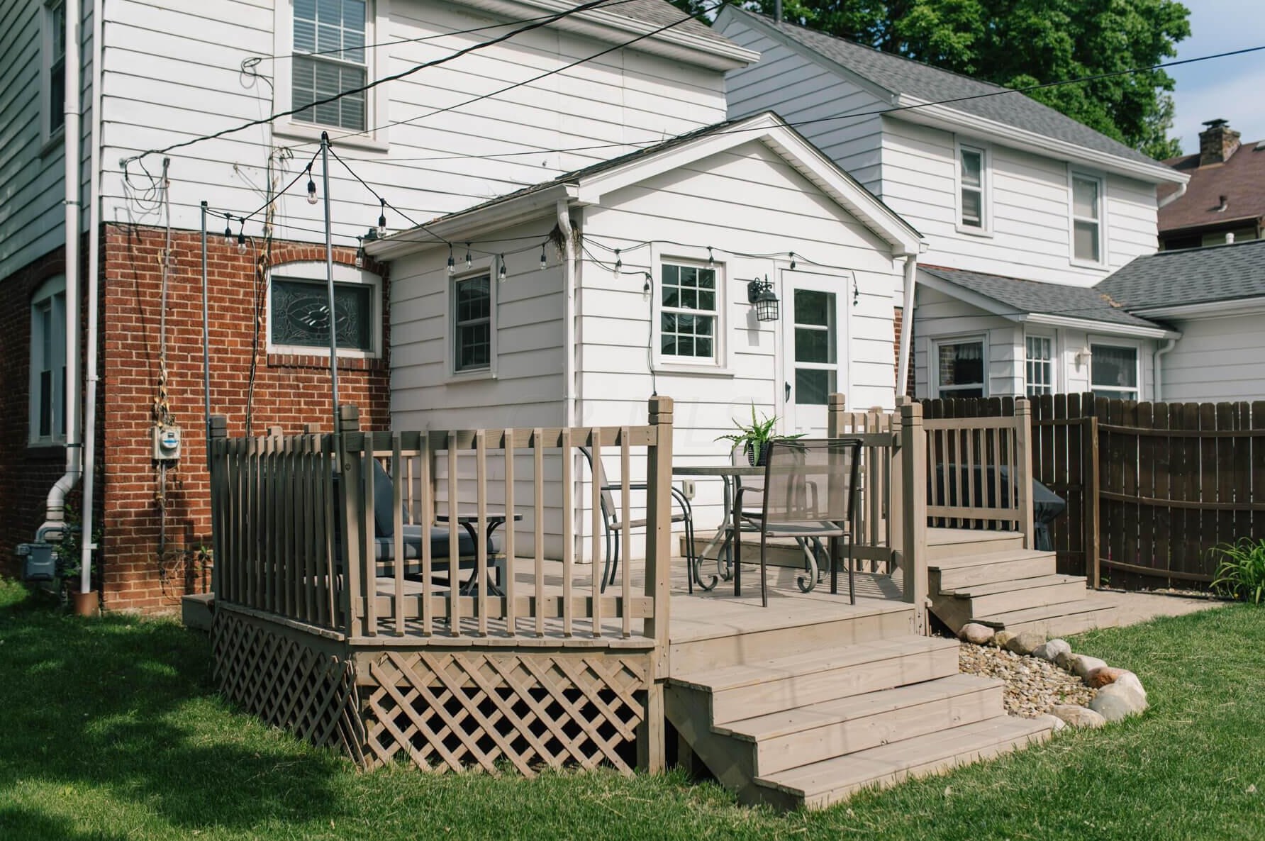 812 Gladden Rd, Columbus OH 43212-3811 exterior