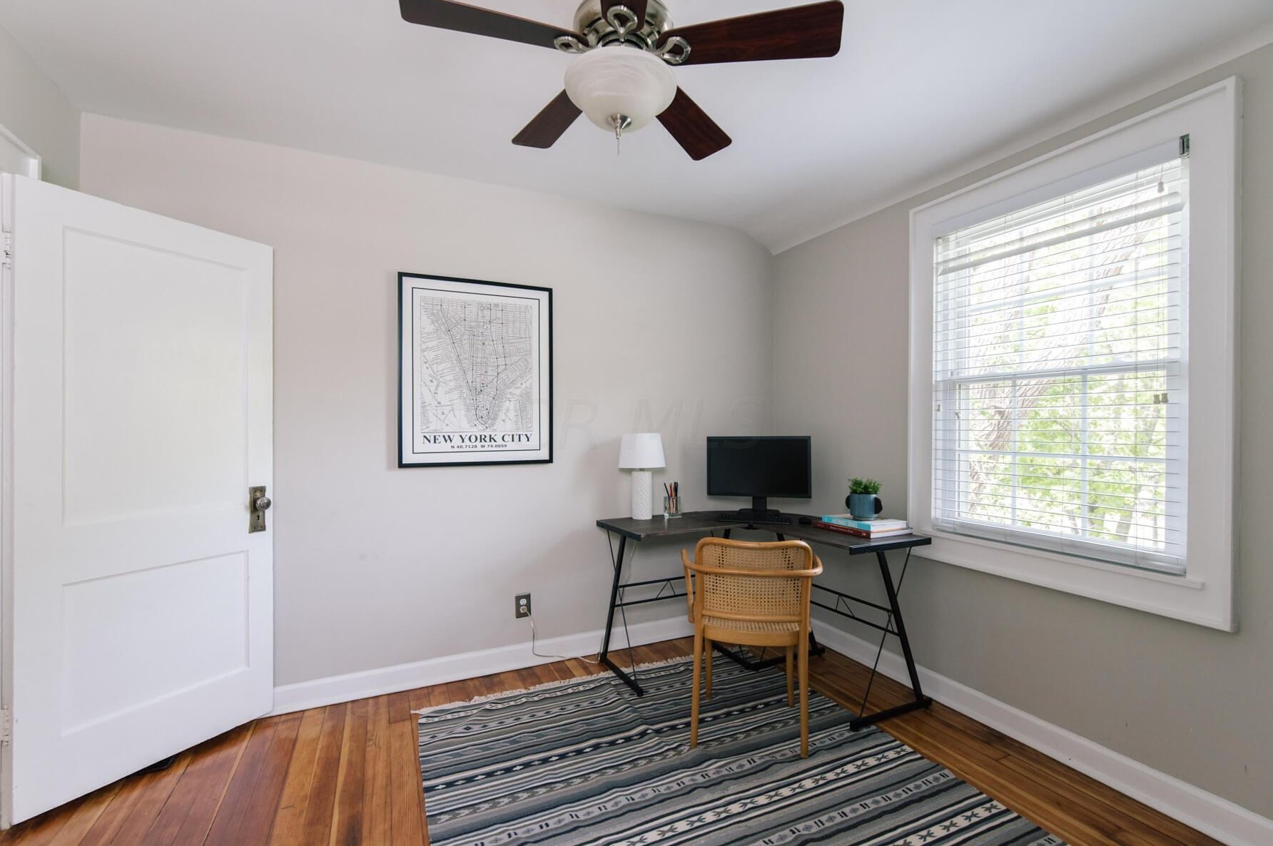 812 Gladden Rd, Columbus OH 43212-3811 exterior