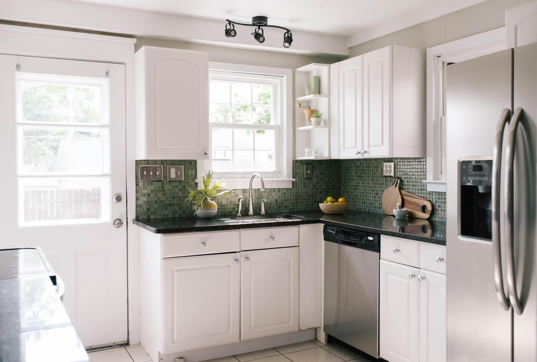 812 Gladden Rd, Columbus OH 43212-3811 exterior