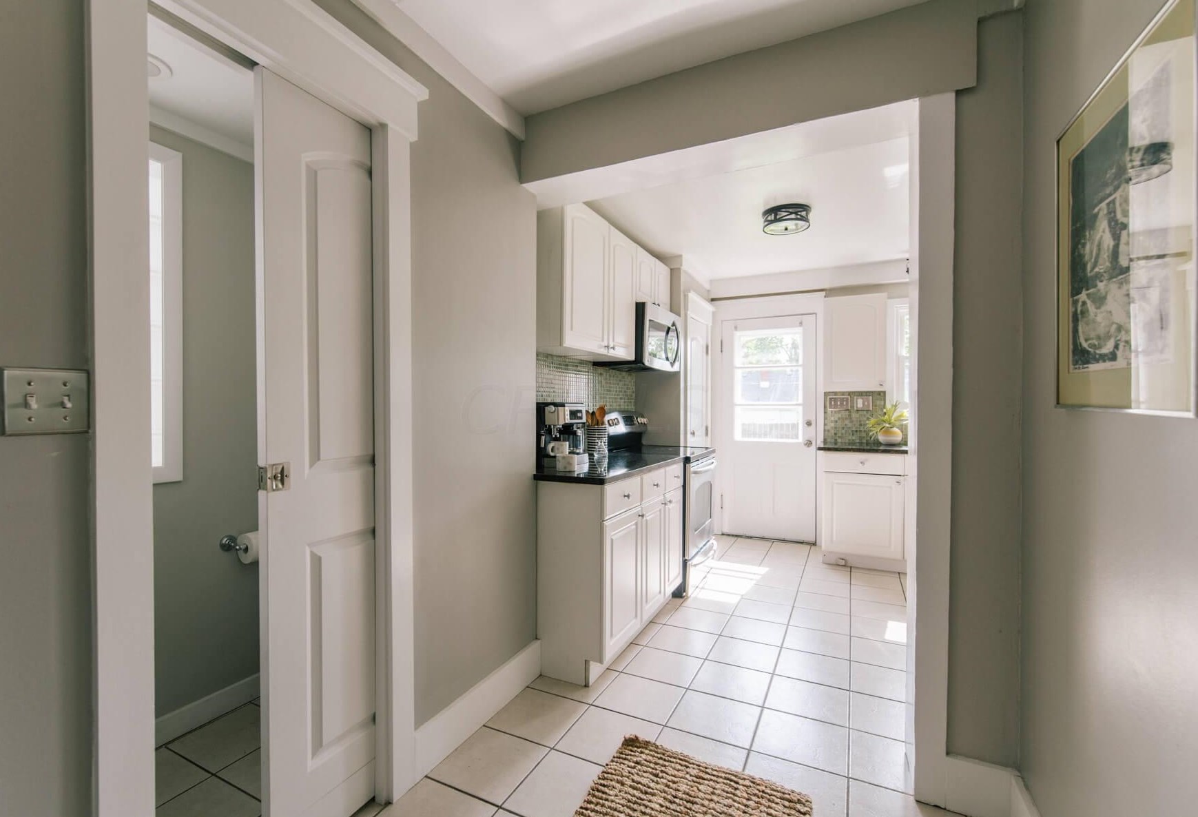 812 Gladden Rd, Columbus OH 43212-3811 exterior