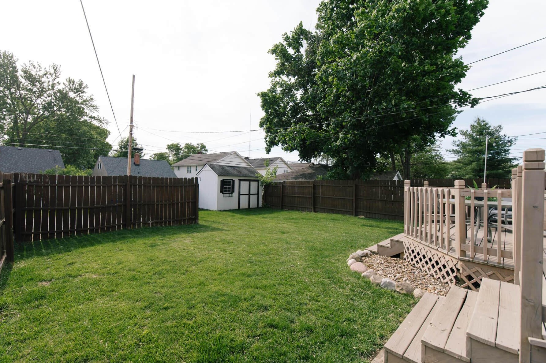 812 Gladden Rd, Columbus OH 43212-3811 exterior