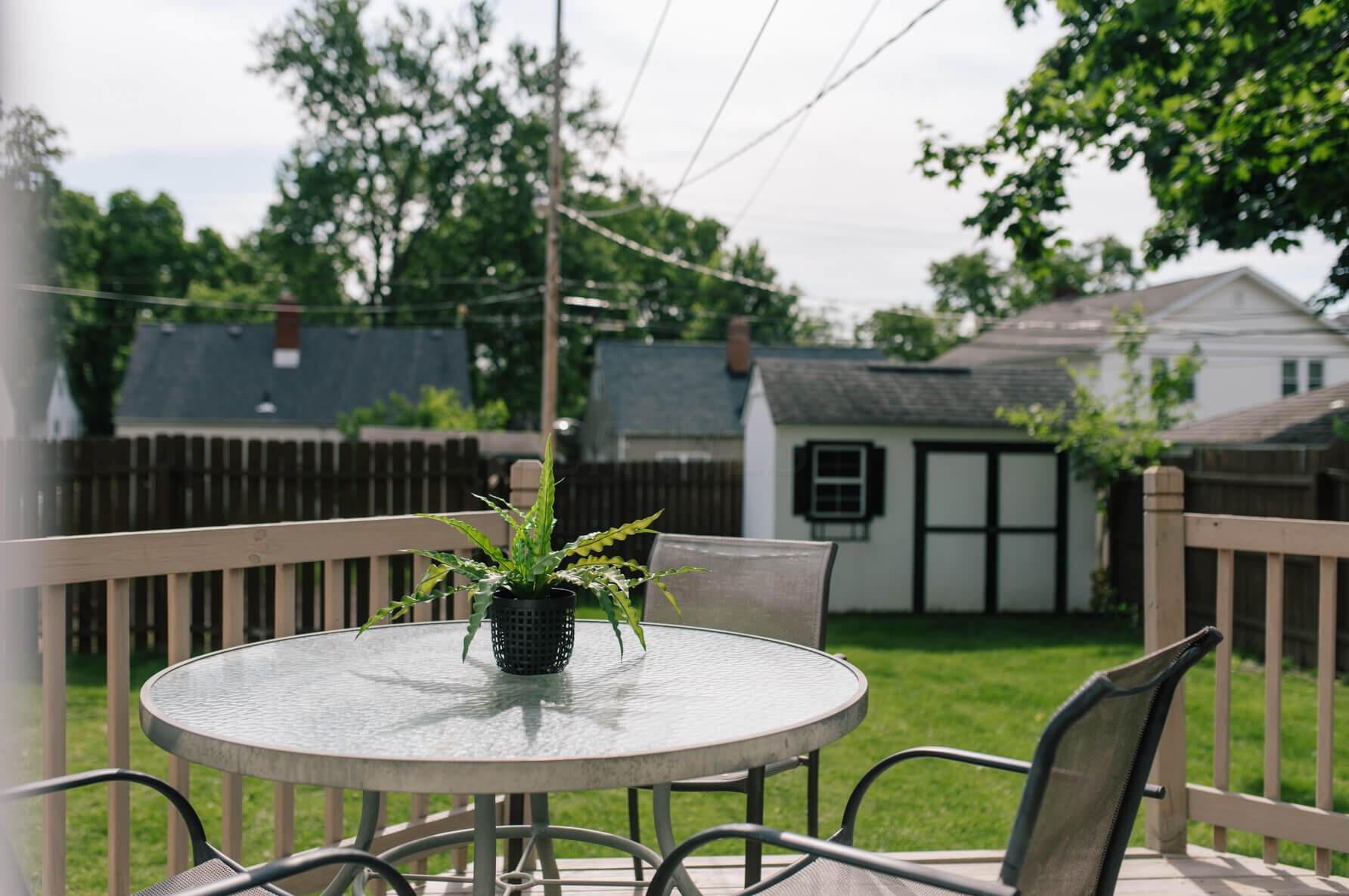 812 Gladden Rd, Columbus OH 43212-3811 exterior