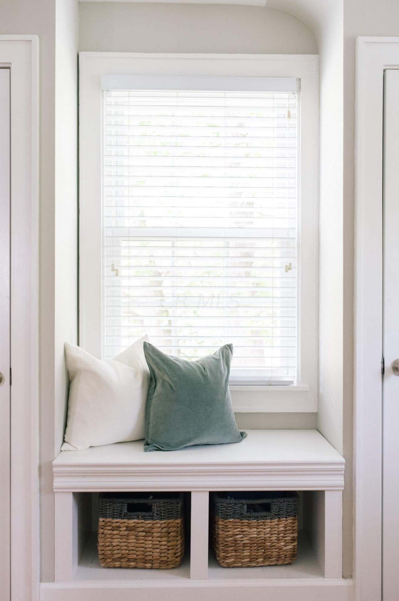 812 Gladden Rd, Columbus OH 43212-3811 exterior